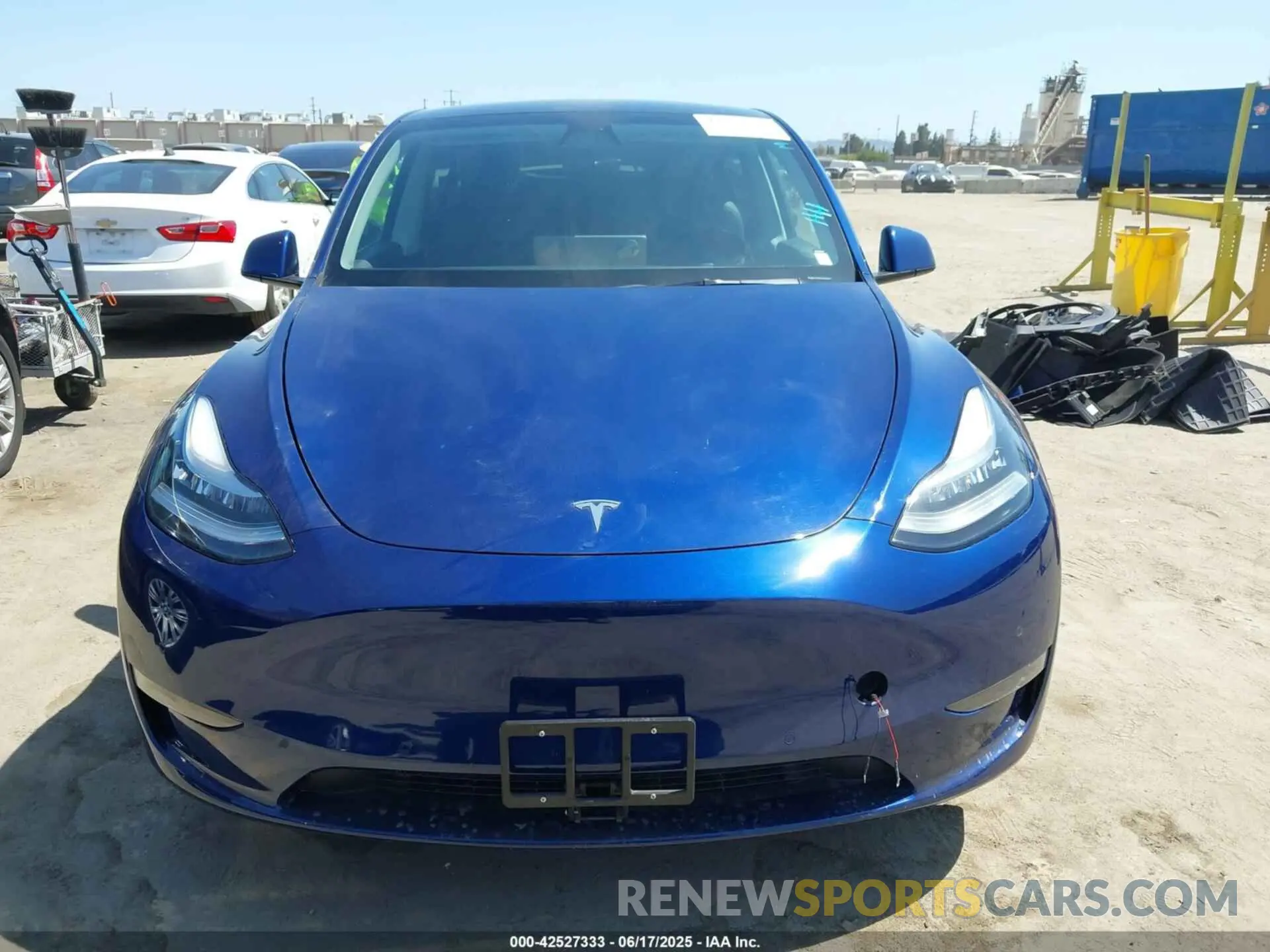 13 Photograph of a damaged car 5YJYGDEE3MF275766 TESLA MODEL Y 2021