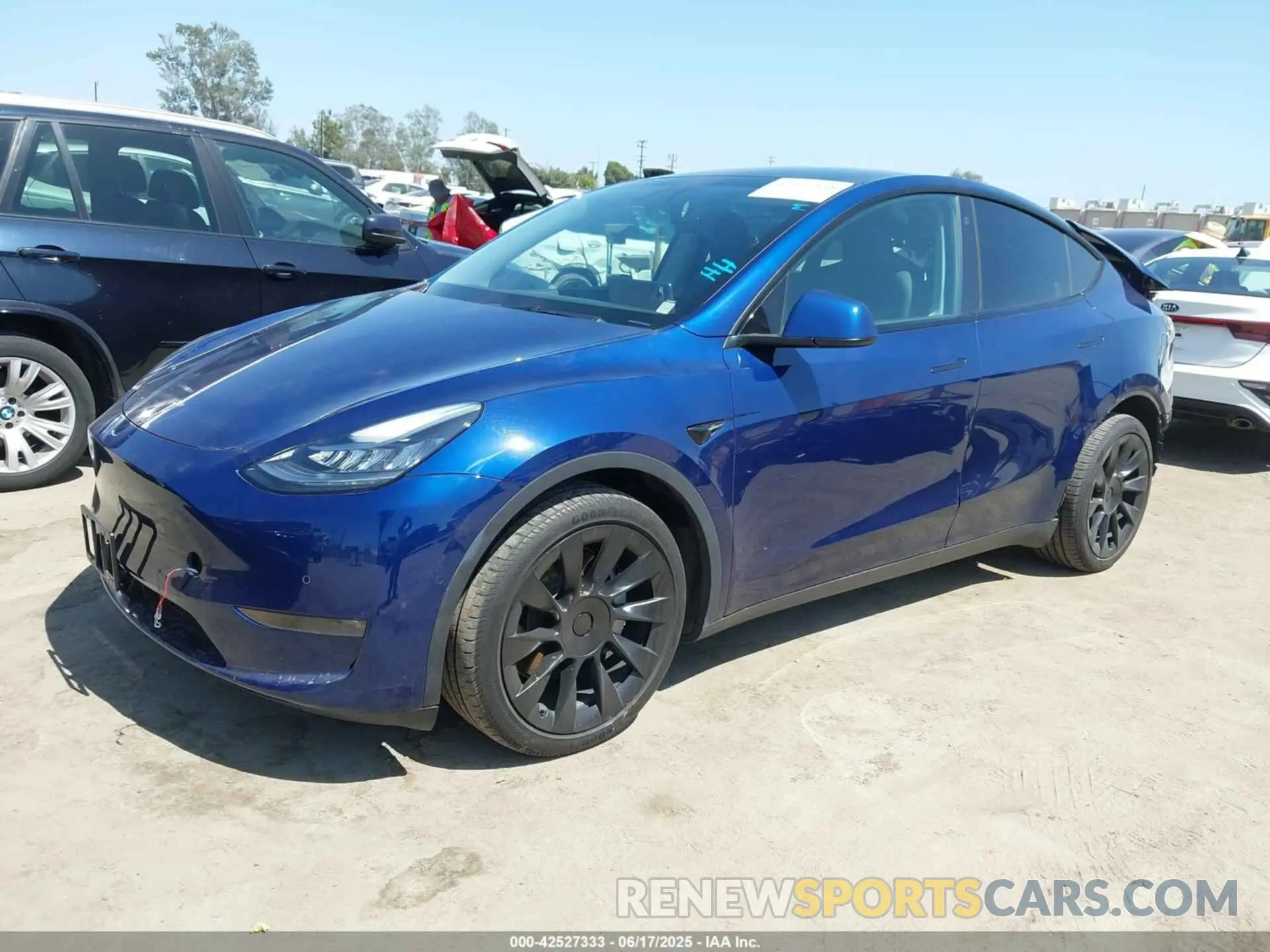 2 Photograph of a damaged car 5YJYGDEE3MF275766 TESLA MODEL Y 2021