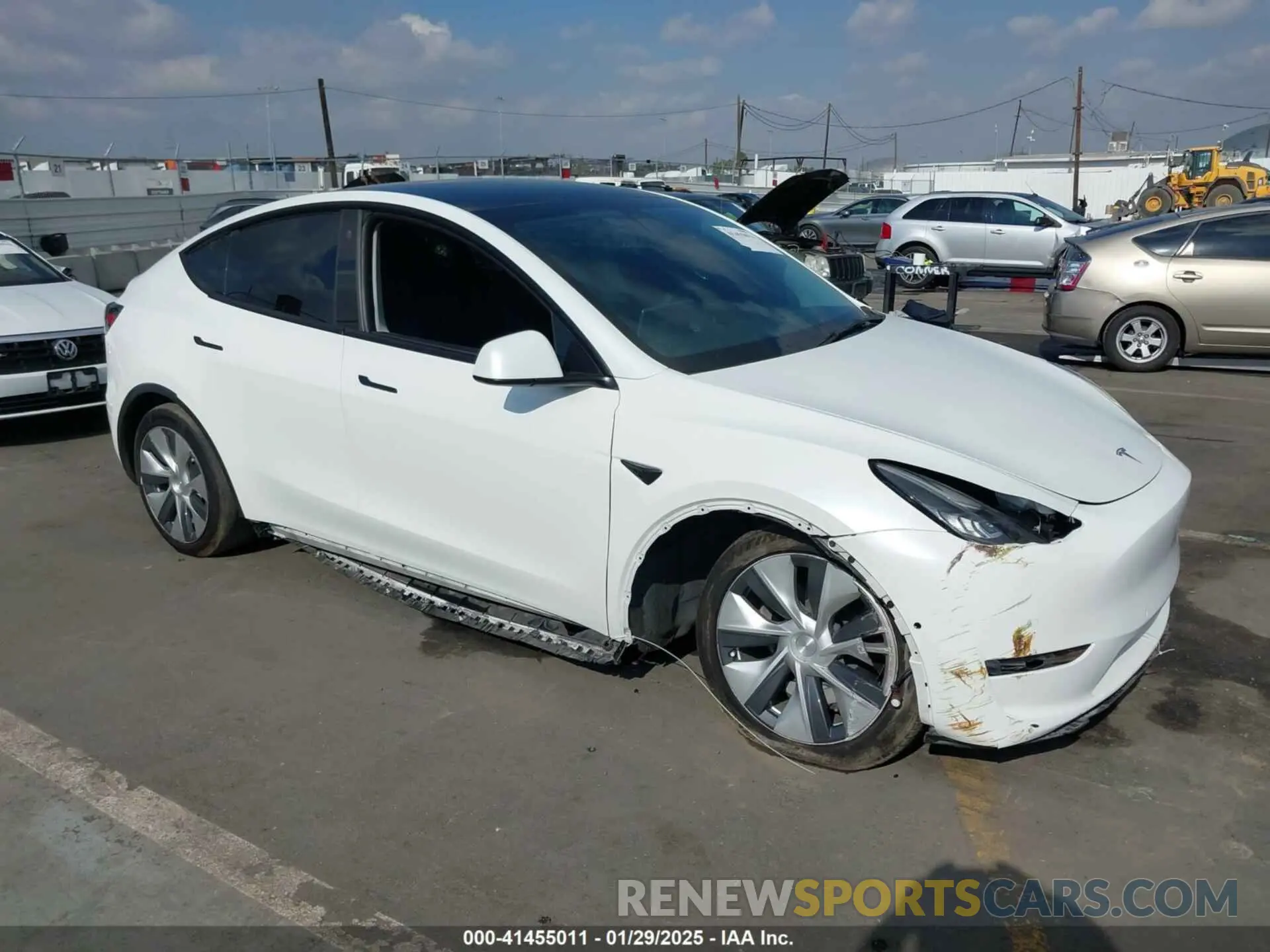 1 Photograph of a damaged car 5YJYGDEE3MF286959 TESLA MODEL Y 2021
