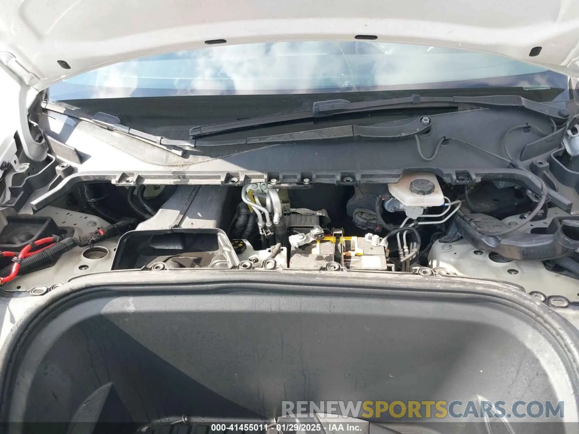 10 Photograph of a damaged car 5YJYGDEE3MF286959 TESLA MODEL Y 2021