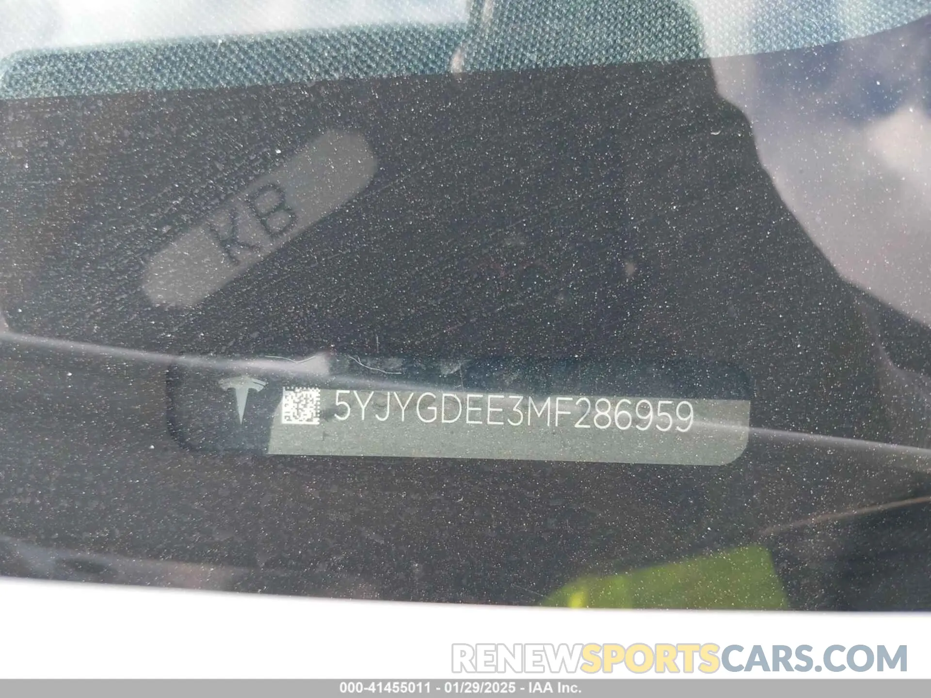 9 Photograph of a damaged car 5YJYGDEE3MF286959 TESLA MODEL Y 2021