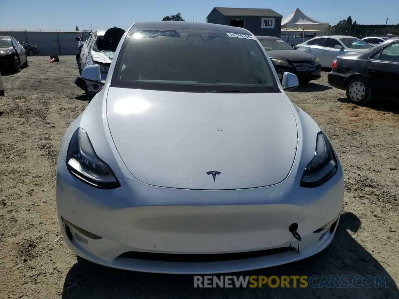 5 Photograph of a damaged car 5YJYGDEE4MF114374 TESLA MODEL Y 2021