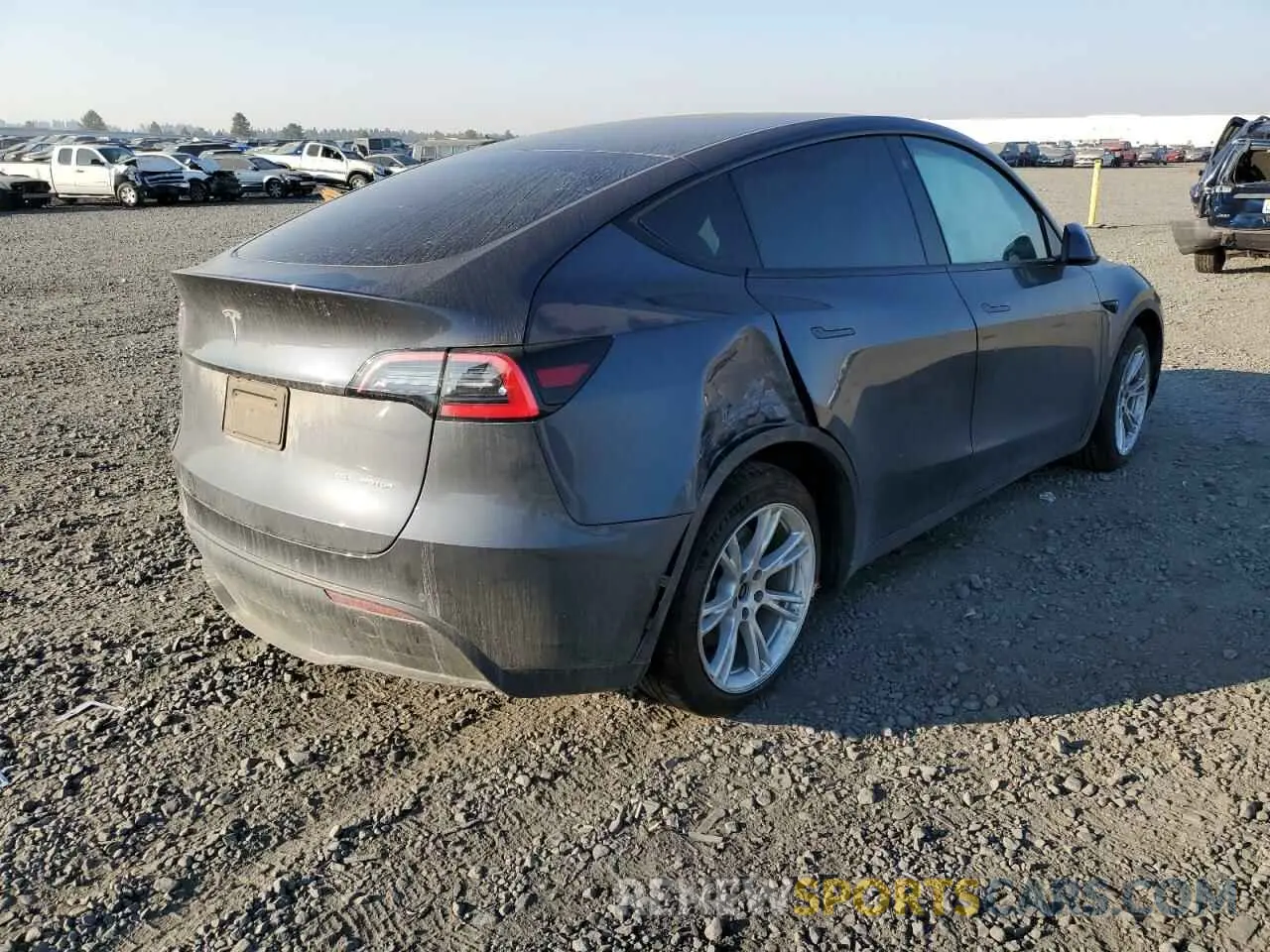 4 Фотография поврежденного автомобиля 5YJYGDEE4MF119168 TESLA MODEL Y 2021