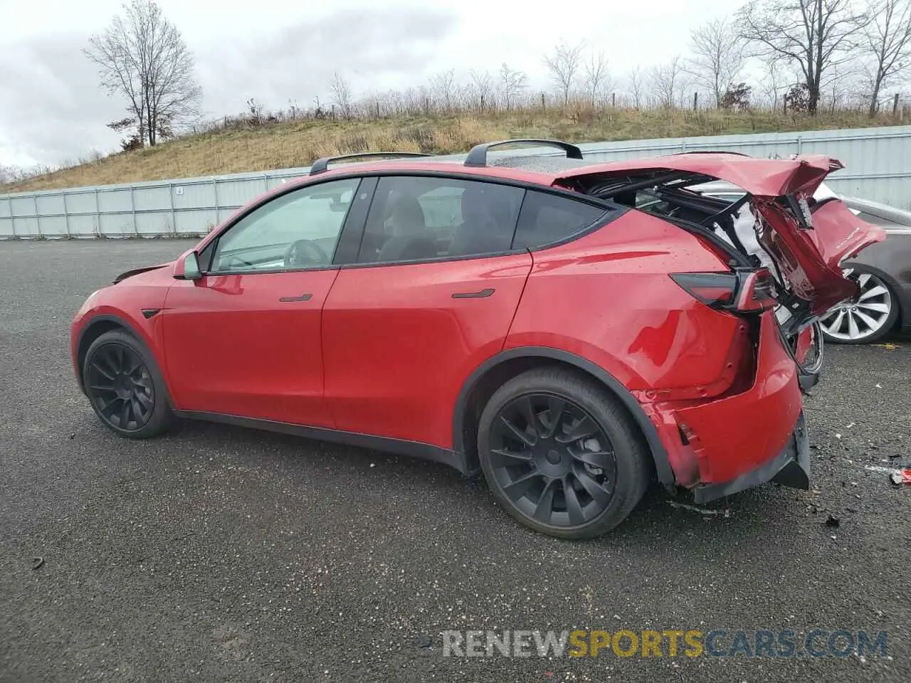 2 Photograph of a damaged car 5YJYGDEE4MF144152 TESLA MODEL Y 2021