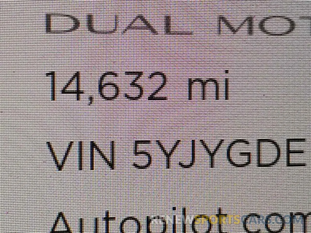 8 Photograph of a damaged car 5YJYGDEE4MF202969 TESLA MODEL Y 2021
