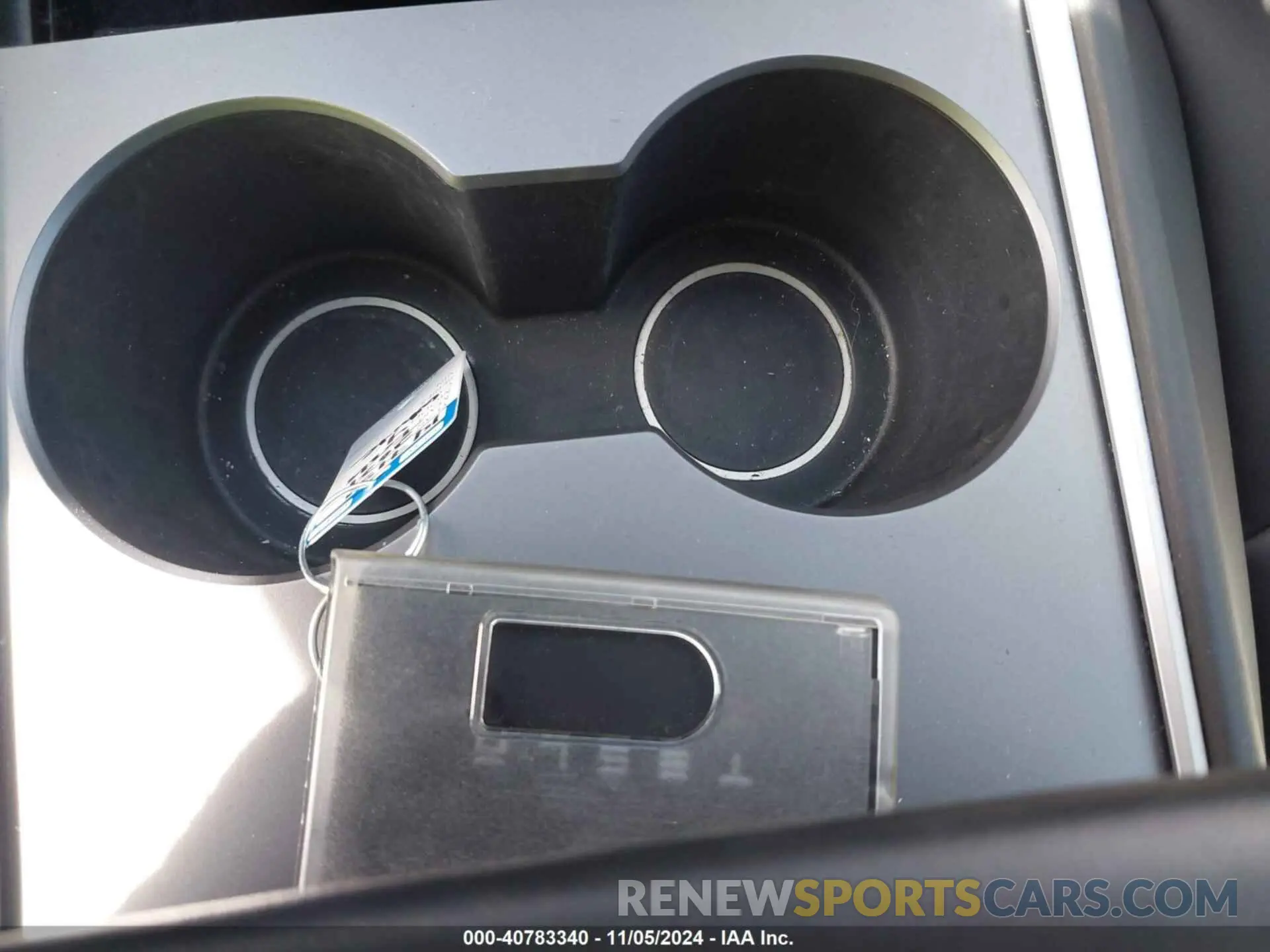 11 Photograph of a damaged car 5YJYGDEE4MF230027 TESLA MODEL Y 2021
