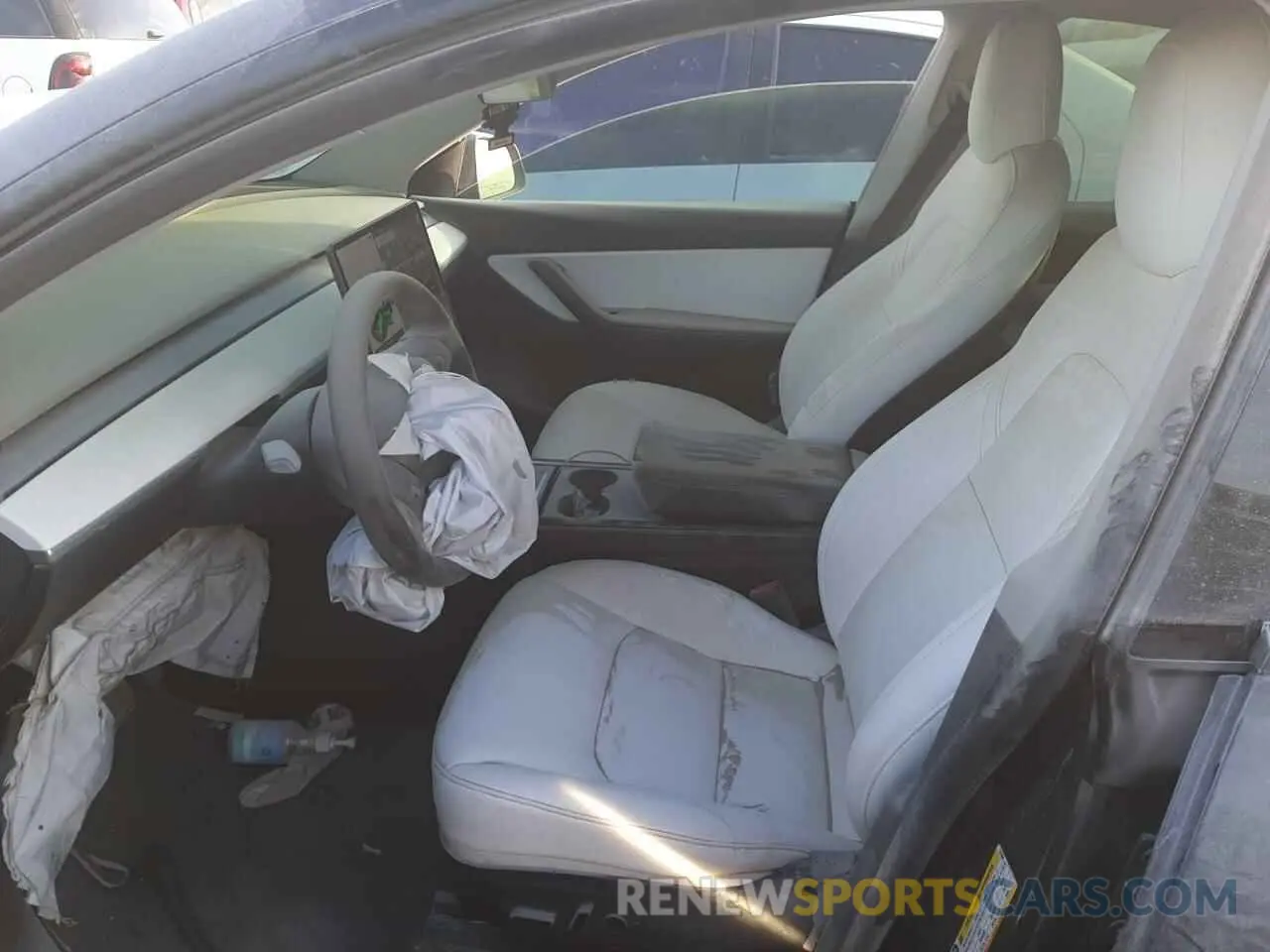 7 Photograph of a damaged car 5YJYGDEE4MF283908 TESLA MODEL Y 2021