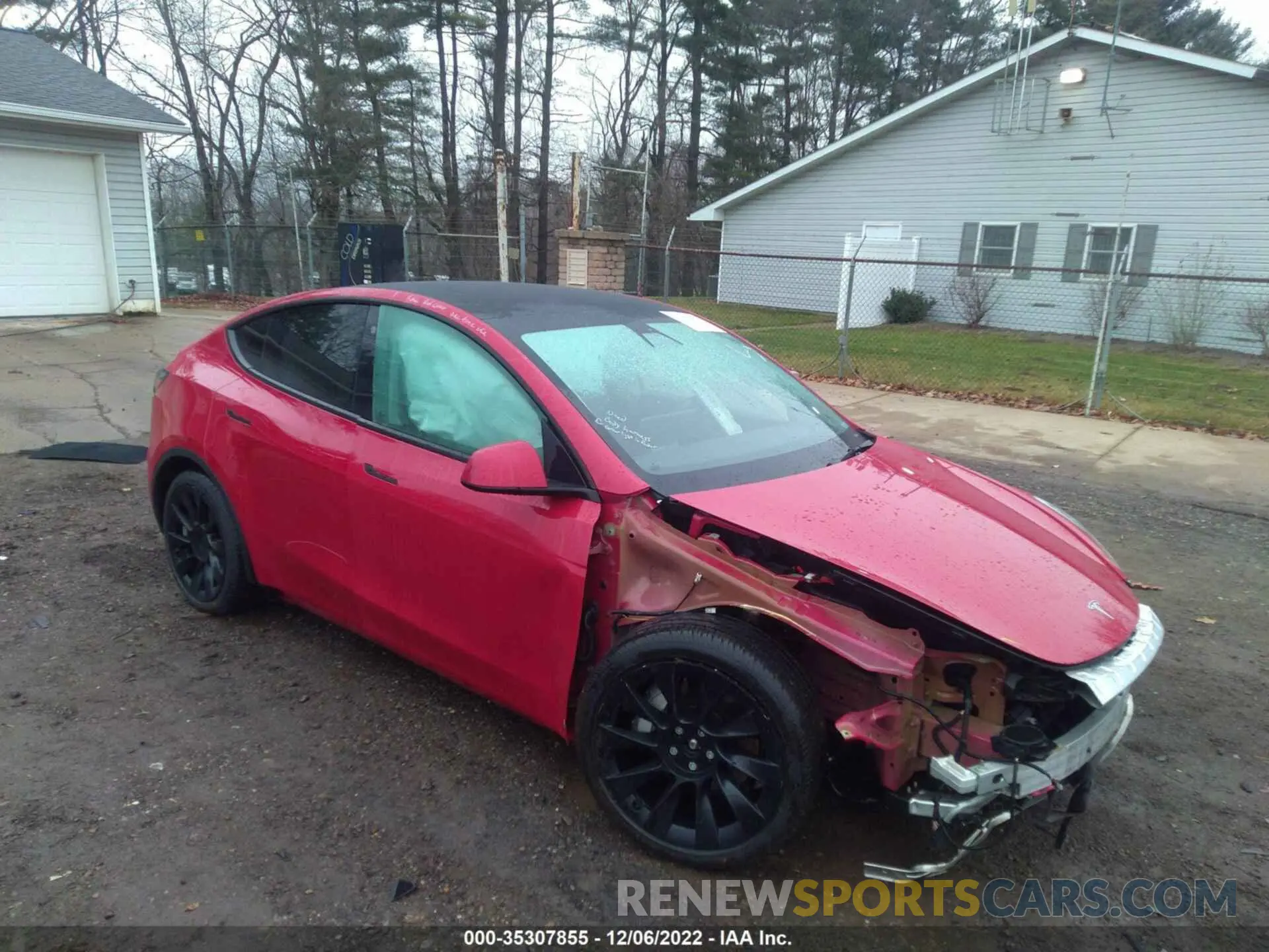 1 Photograph of a damaged car 5YJYGDEE4MF287134 TESLA MODEL Y 2021