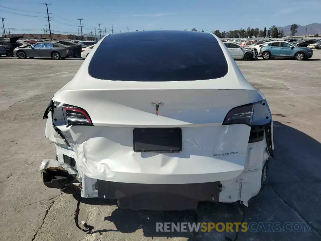 6 Photograph of a damaged car 5YJYGDEE5MF064021 TESLA MODEL Y 2021