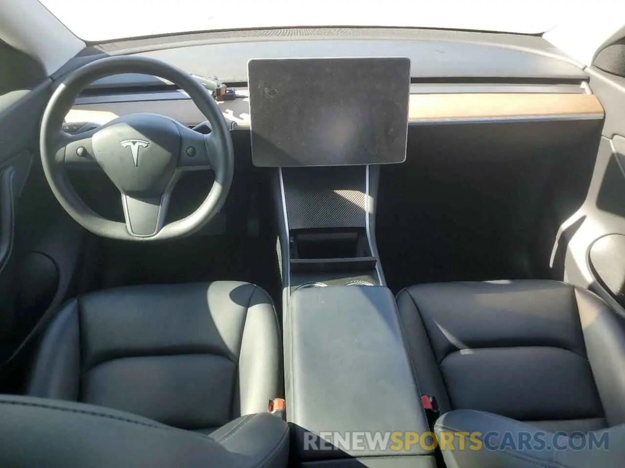 8 Photograph of a damaged car 5YJYGDEE5MF064021 TESLA MODEL Y 2021