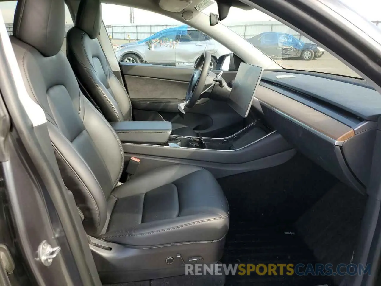 5 Photograph of a damaged car 5YJYGDEE5MF070076 TESLA MODEL Y 2021
