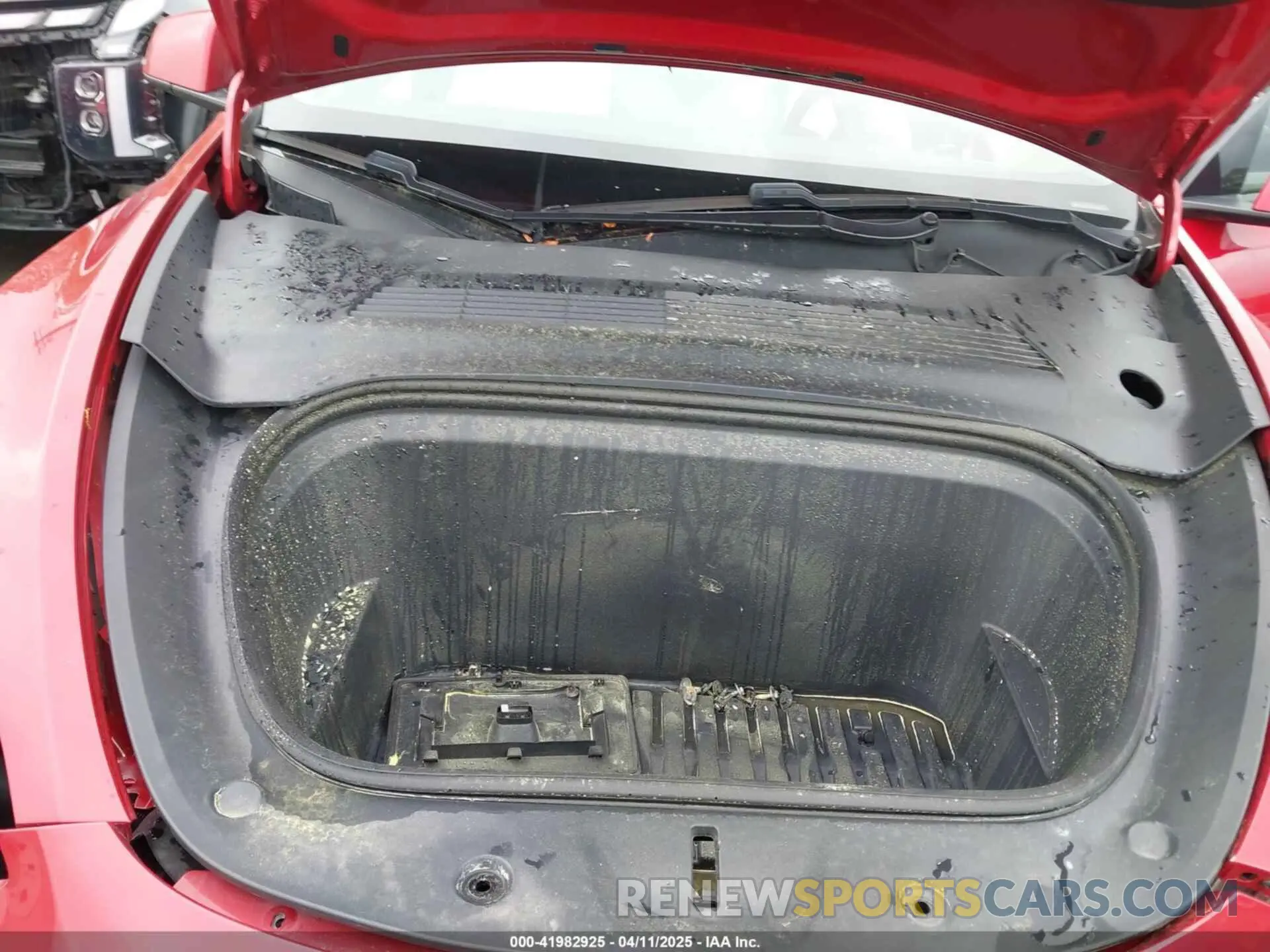 10 Photograph of a damaged car 5YJYGDEE5MF085032 TESLA MODEL Y 2021