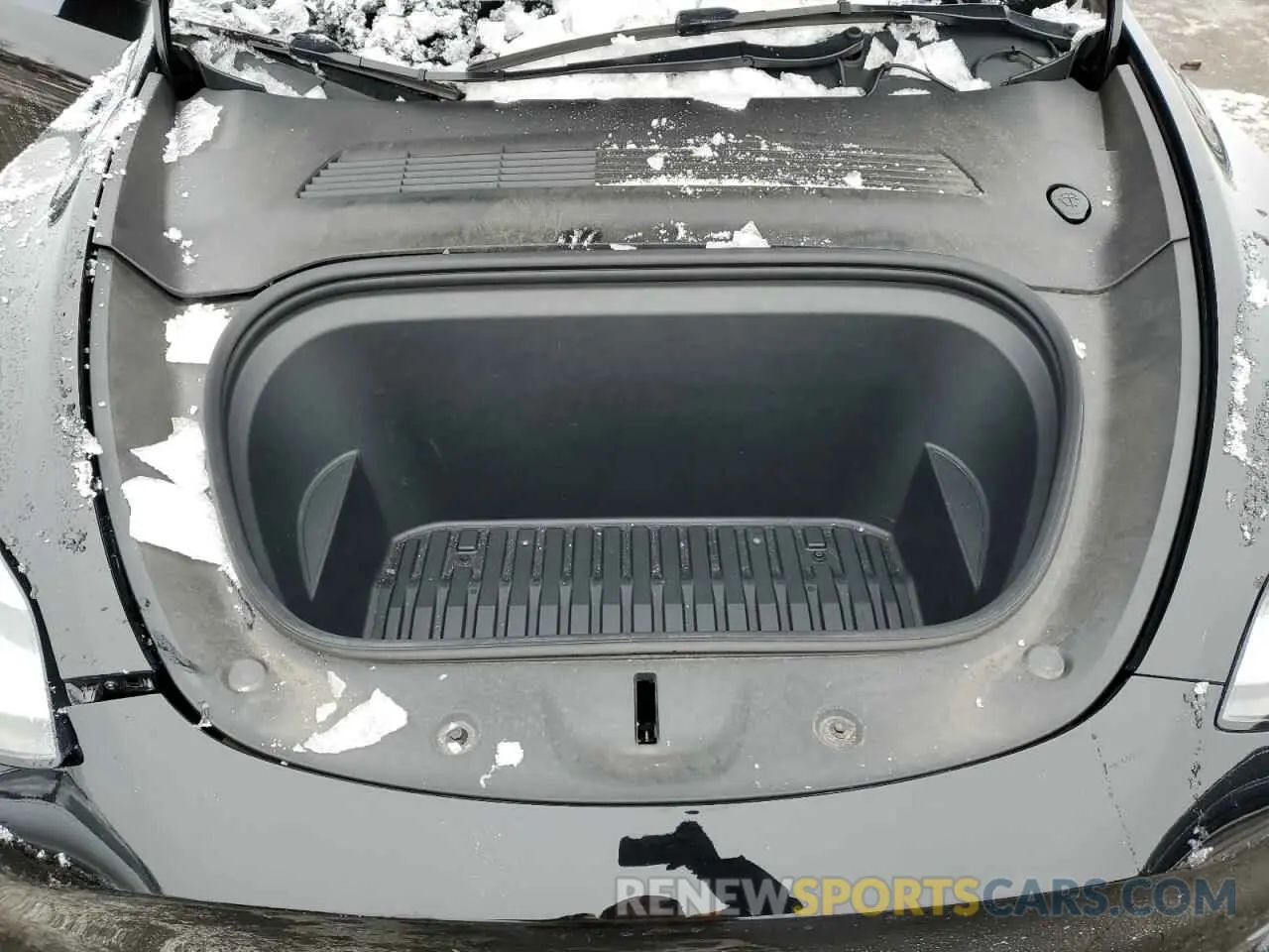 11 Photograph of a damaged car 5YJYGDEE5MF089601 TESLA MODEL Y 2021
