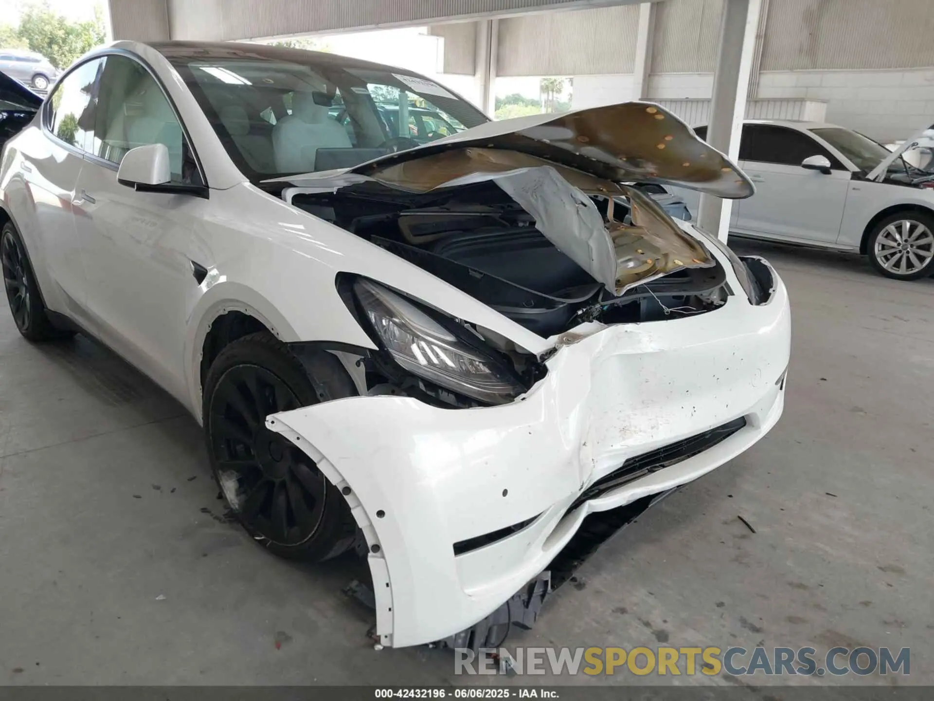6 Photograph of a damaged car 5YJYGDEE5MF119695 TESLA MODEL Y 2021