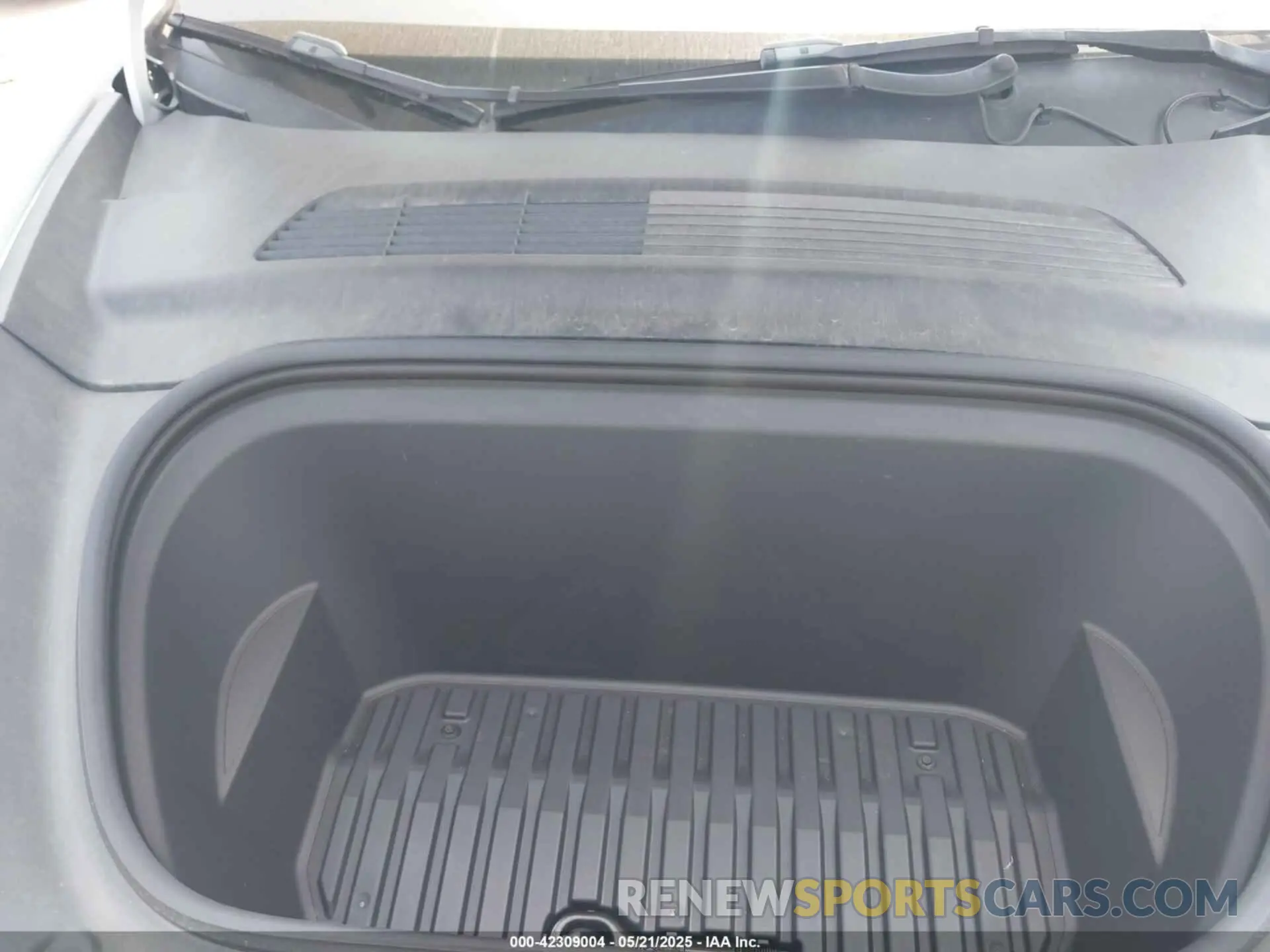 10 Фотография поврежденного автомобиля 5YJYGDEE5MF124010 TESLA MODEL Y 2021