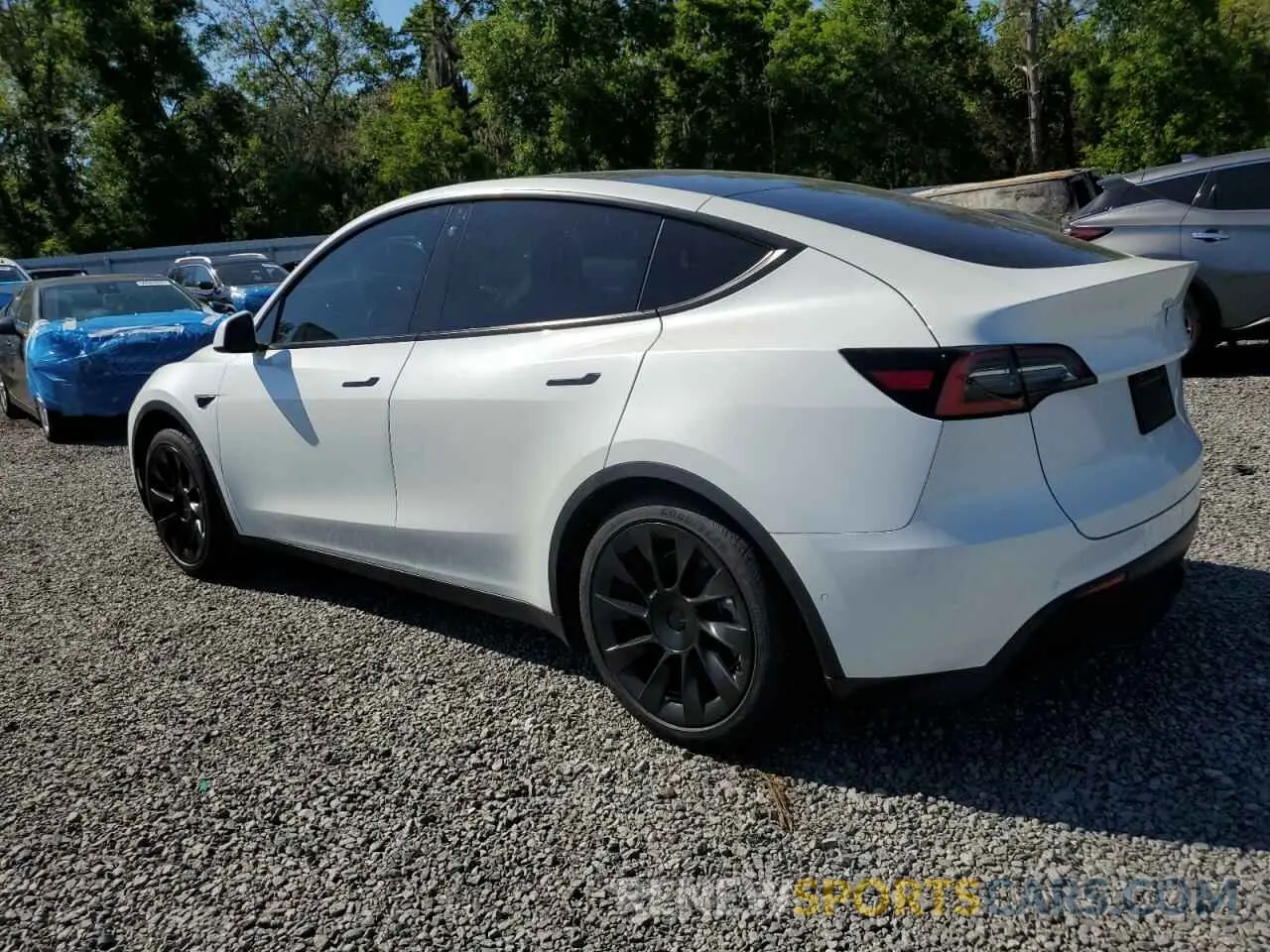 2 Photograph of a damaged car 5YJYGDEE5MF141440 TESLA MODEL Y 2021