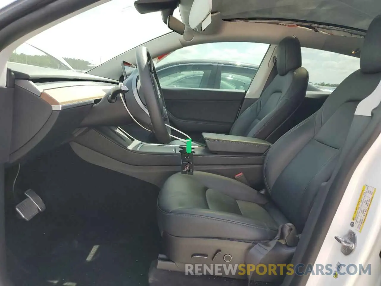 7 Photograph of a damaged car 5YJYGDEE5MF141440 TESLA MODEL Y 2021