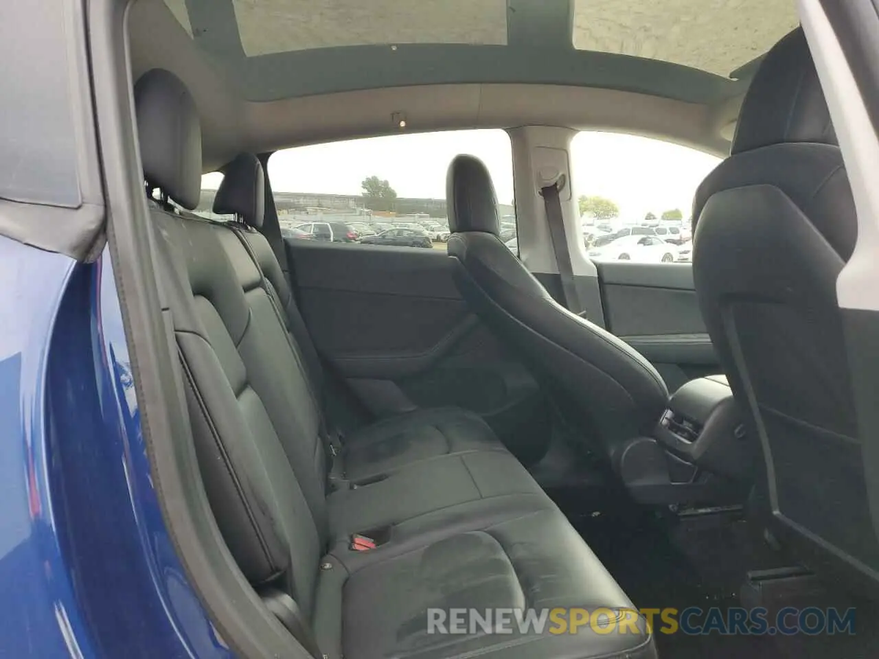 10 Photograph of a damaged car 5YJYGDEE5MF149487 TESLA MODEL Y 2021