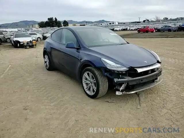 11 Photograph of a damaged car 5YJYGDEE5MF149487 TESLA MODEL Y 2021