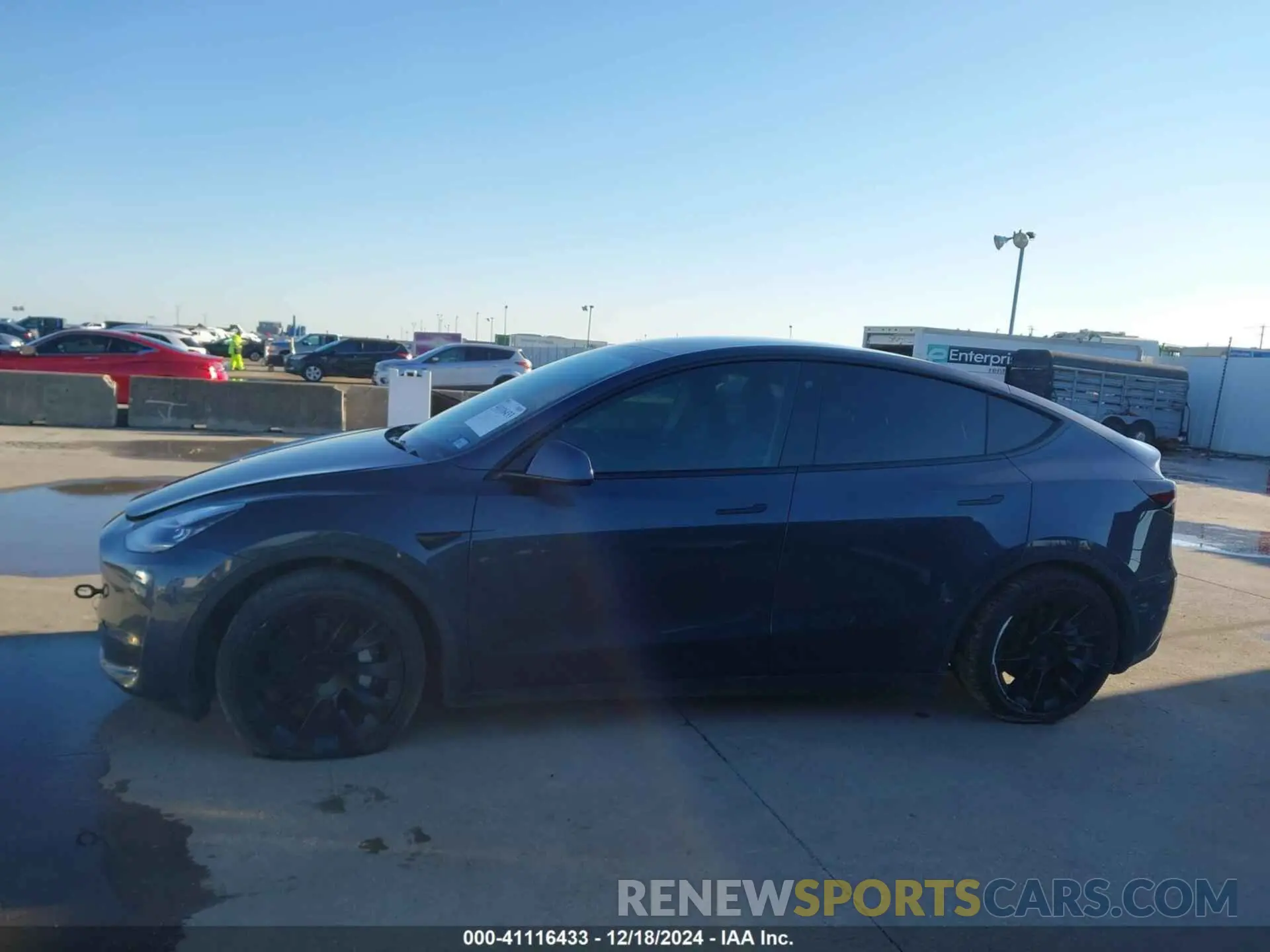 13 Photograph of a damaged car 5YJYGDEE5MF190153 TESLA MODEL Y 2021