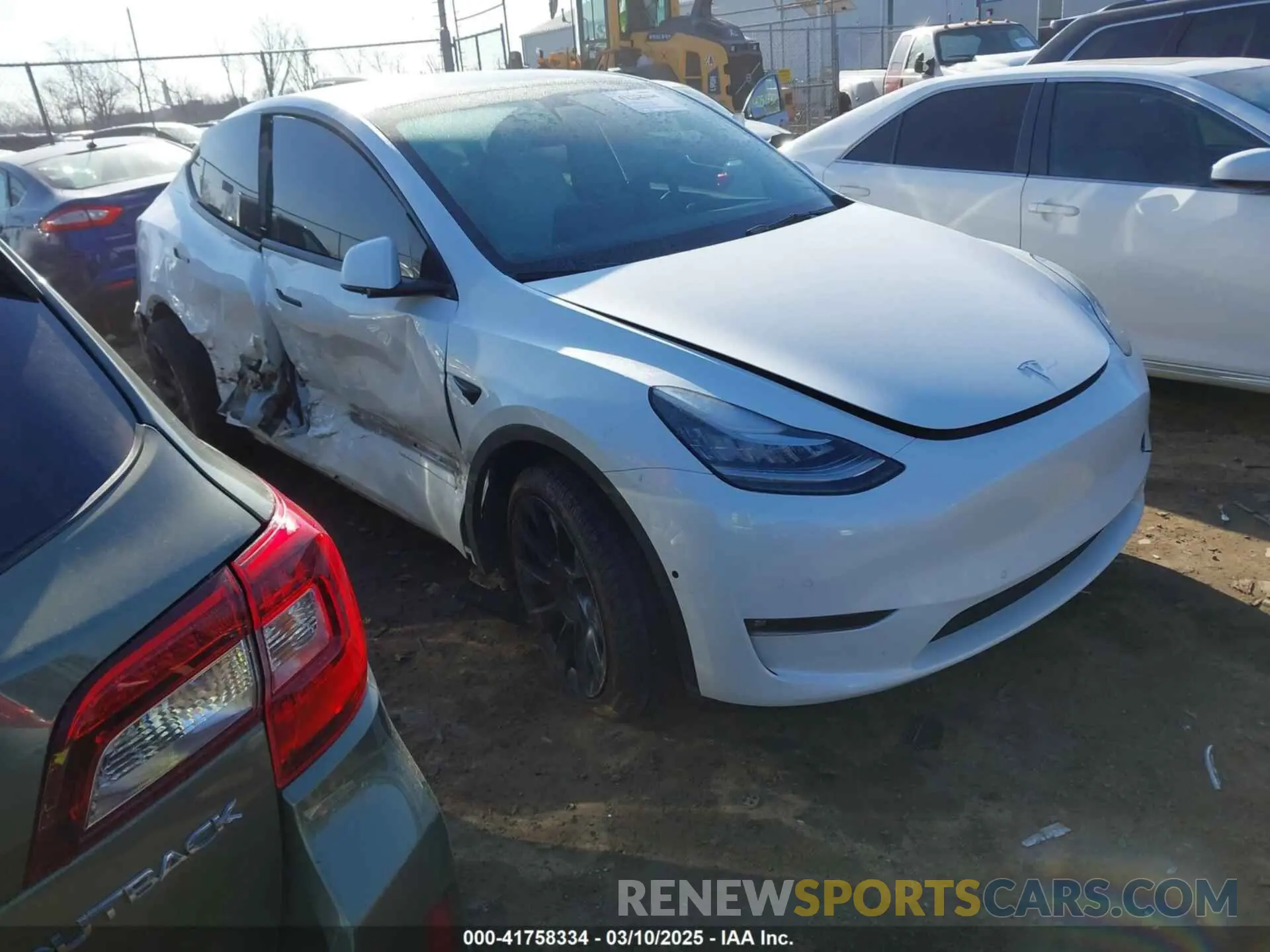 1 Photograph of a damaged car 5YJYGDEE5MF203175 TESLA MODEL Y 2021