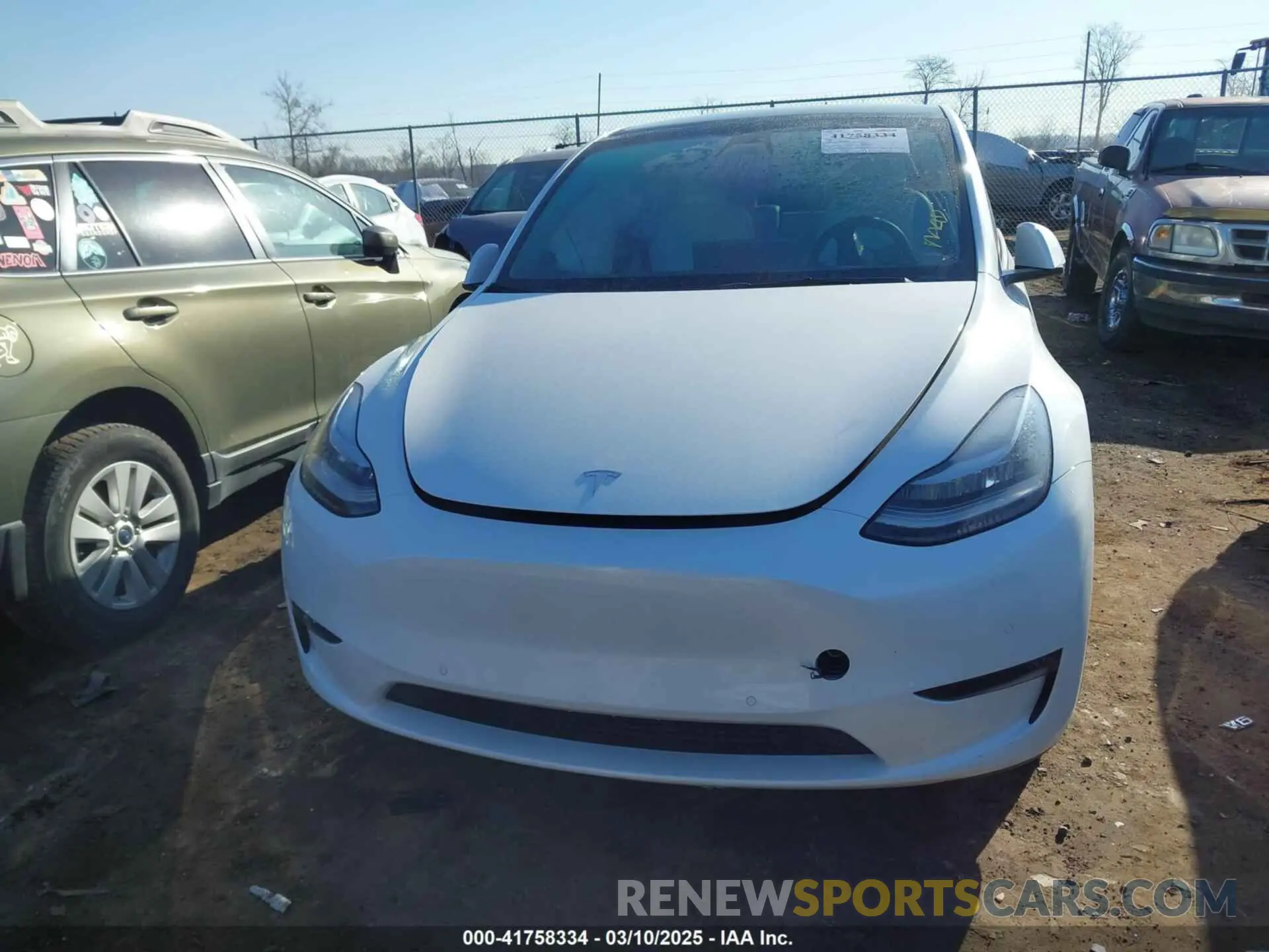 12 Photograph of a damaged car 5YJYGDEE5MF203175 TESLA MODEL Y 2021