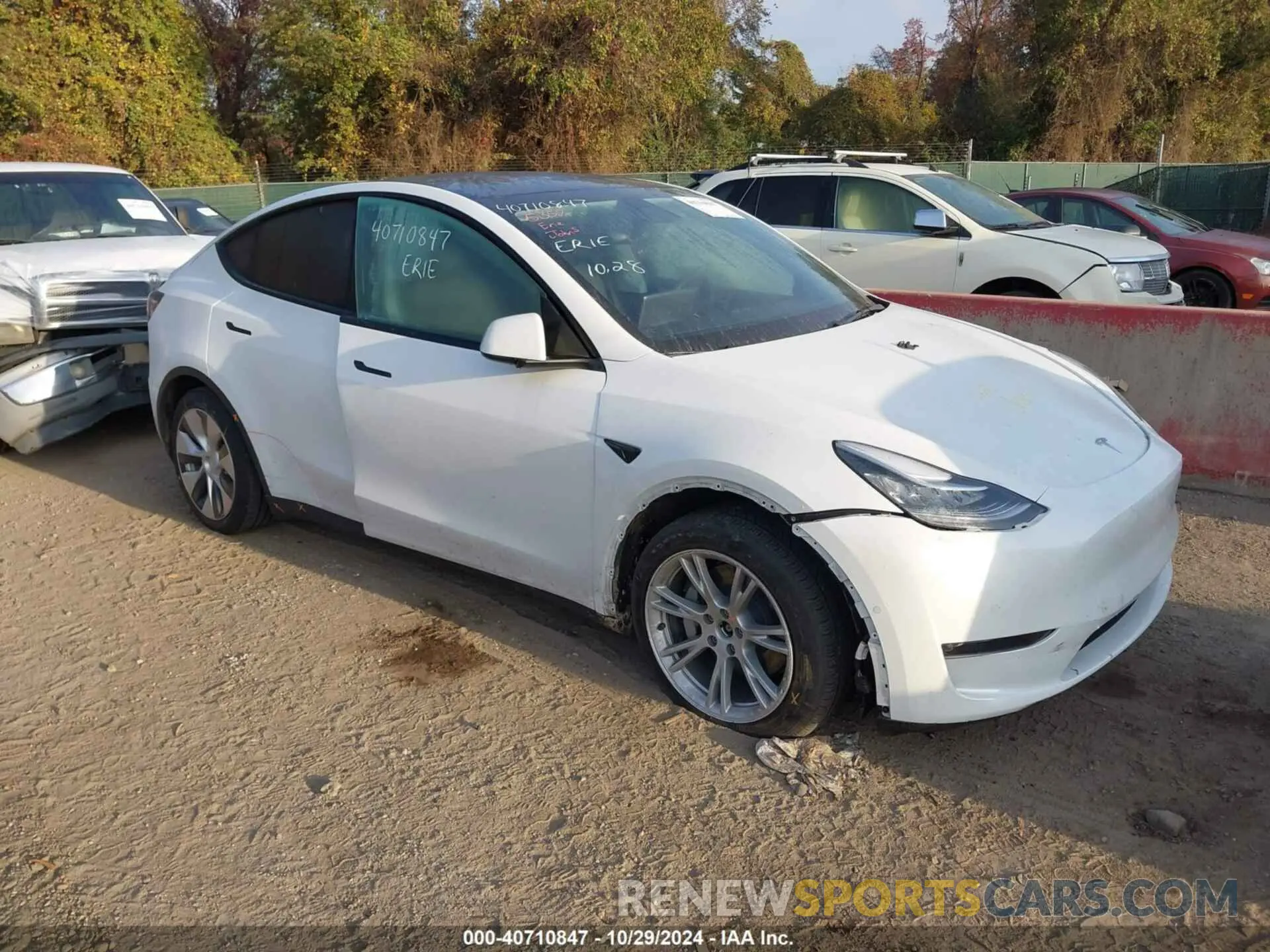 1 Photograph of a damaged car 5YJYGDEE5MF204407 TESLA MODEL Y 2021