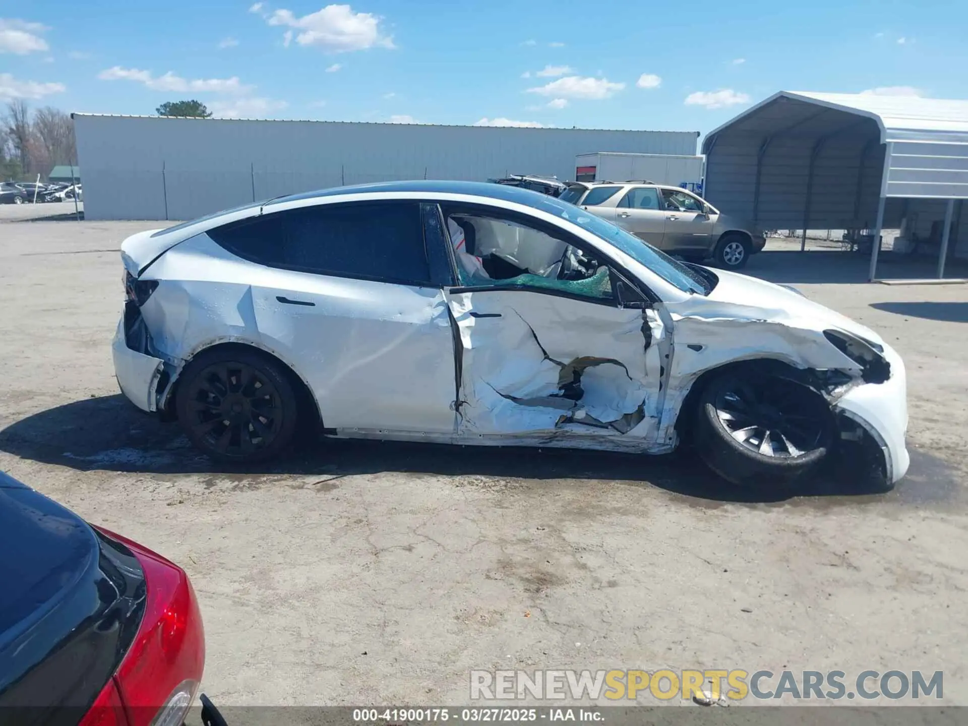 12 Photograph of a damaged car 5YJYGDEE5MF232790 TESLA MODEL Y 2021