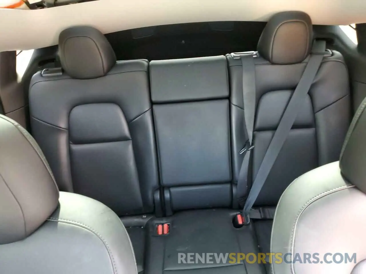 11 Photograph of a damaged car 5YJYGDEE5MF260475 TESLA MODEL Y 2021