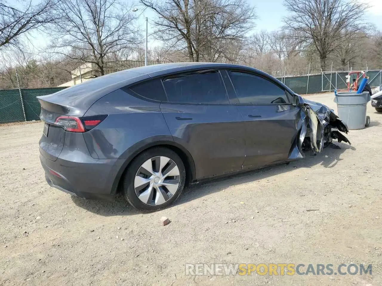 3 Photograph of a damaged car 5YJYGDEE5MF260475 TESLA MODEL Y 2021