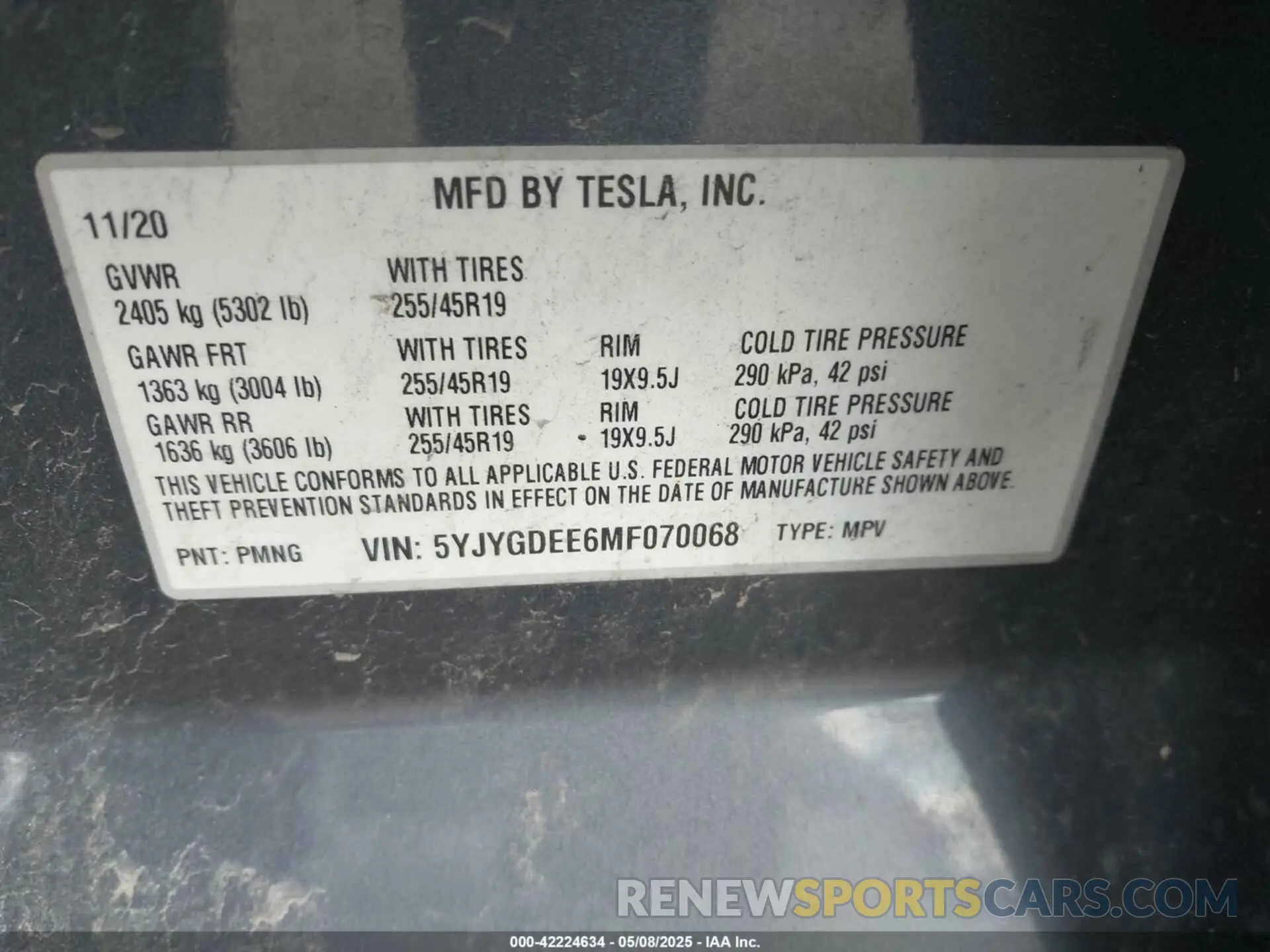 9 Photograph of a damaged car 5YJYGDEE6MF070068 TESLA MODEL Y 2021