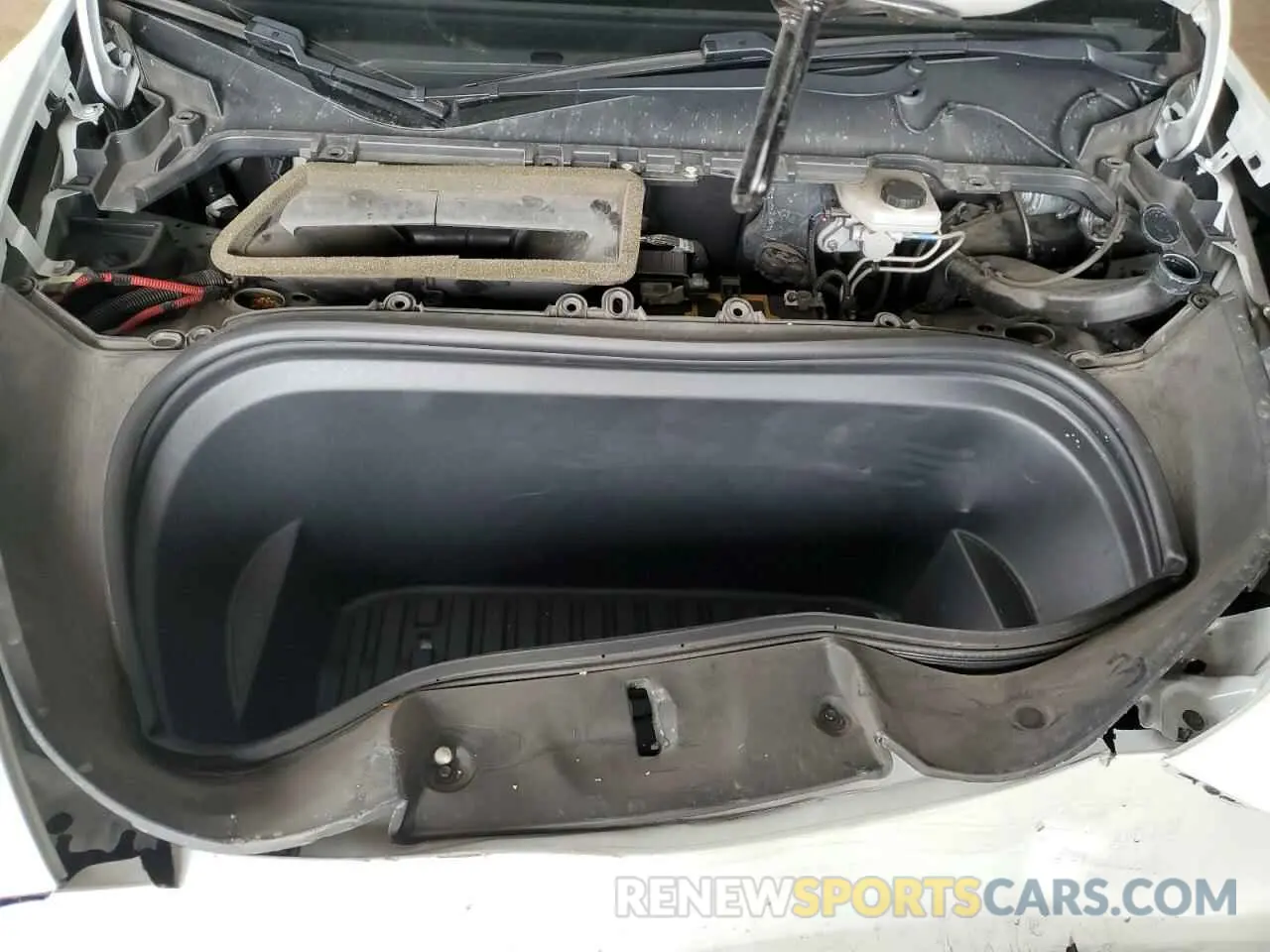 11 Photograph of a damaged car 5YJYGDEE6MF075819 TESLA MODEL Y 2021