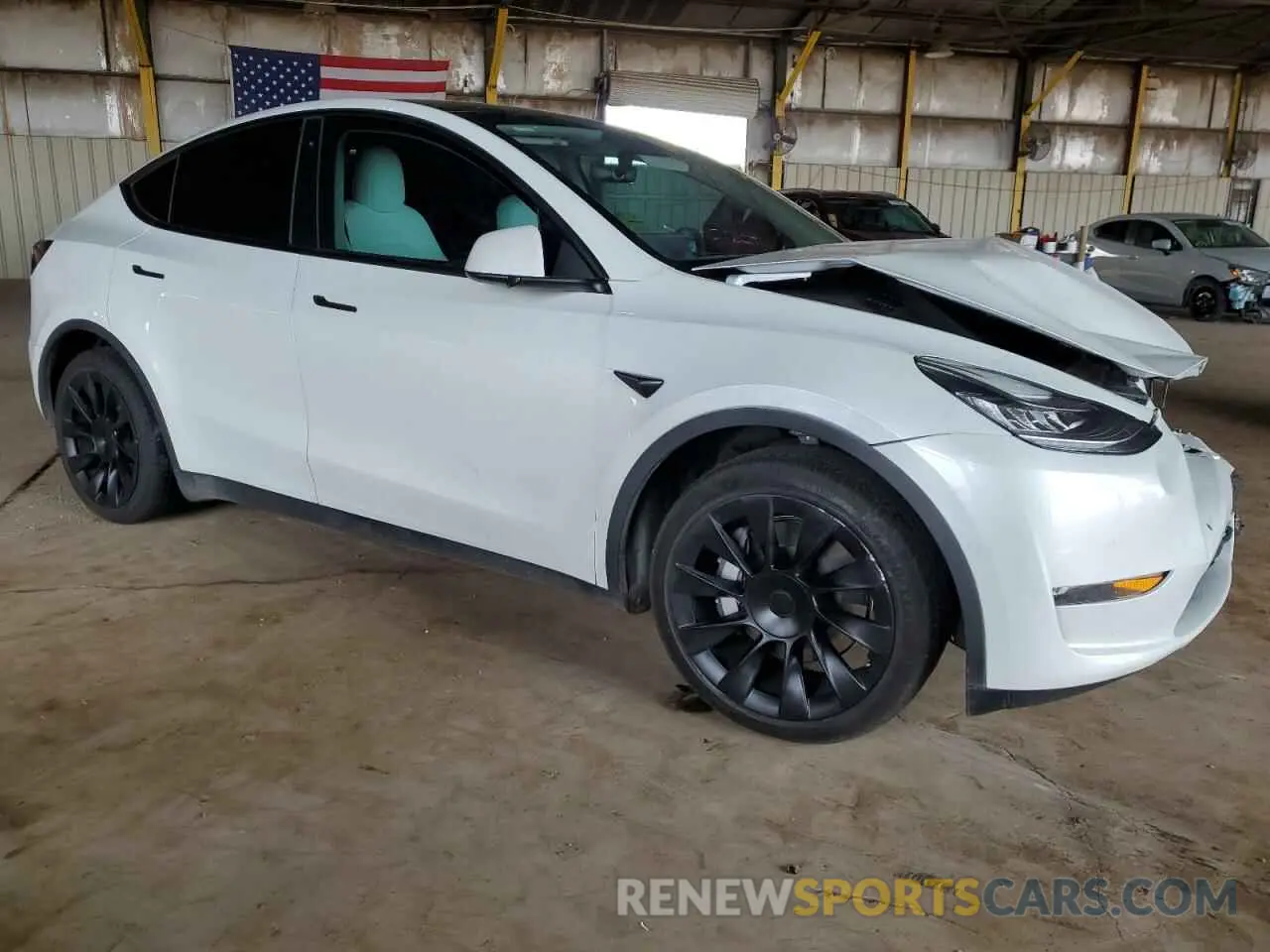 4 Photograph of a damaged car 5YJYGDEE6MF075819 TESLA MODEL Y 2021
