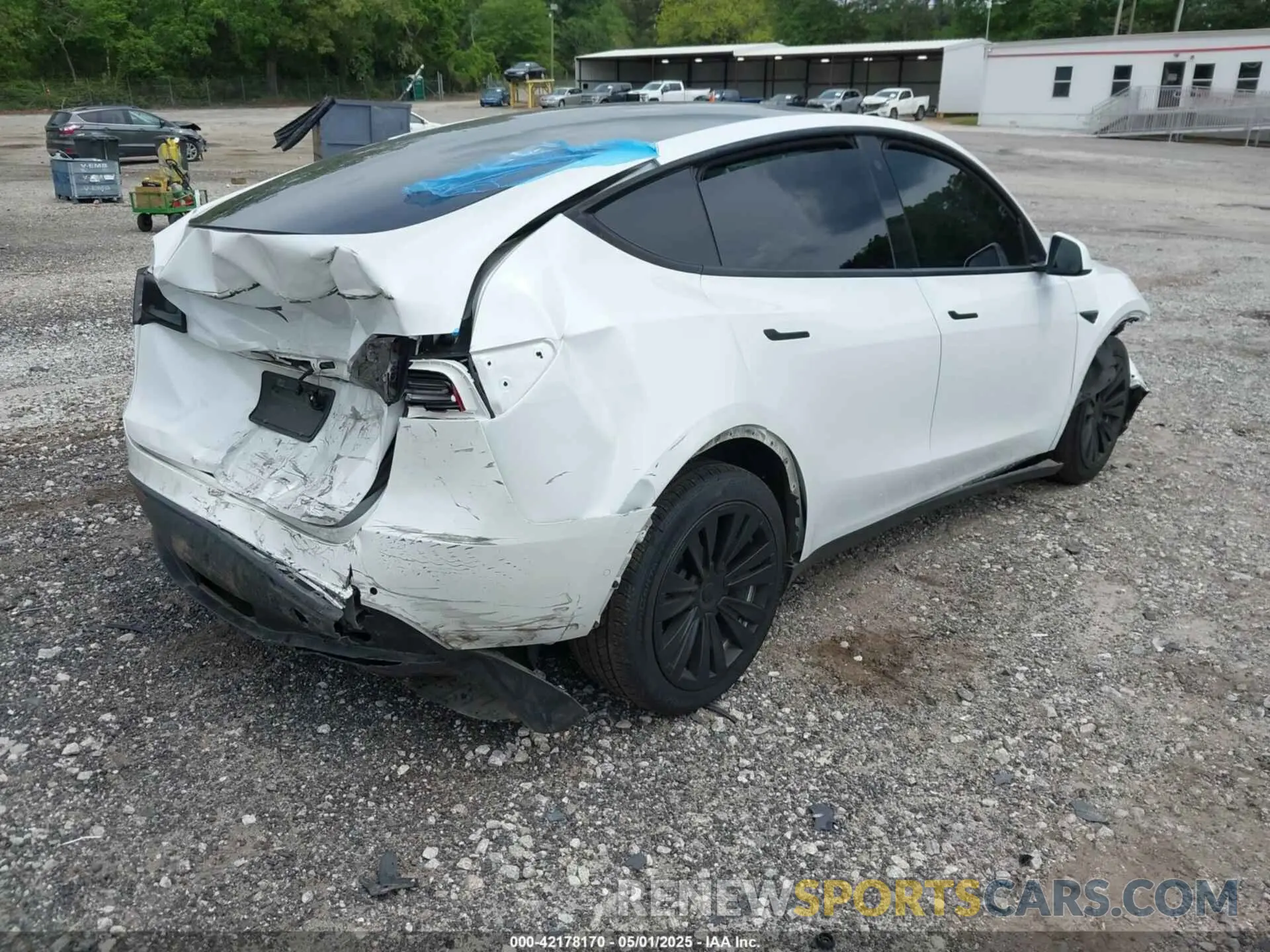 4 Фотография поврежденного автомобиля 5YJYGDEE6MF083029 TESLA MODEL Y 2021