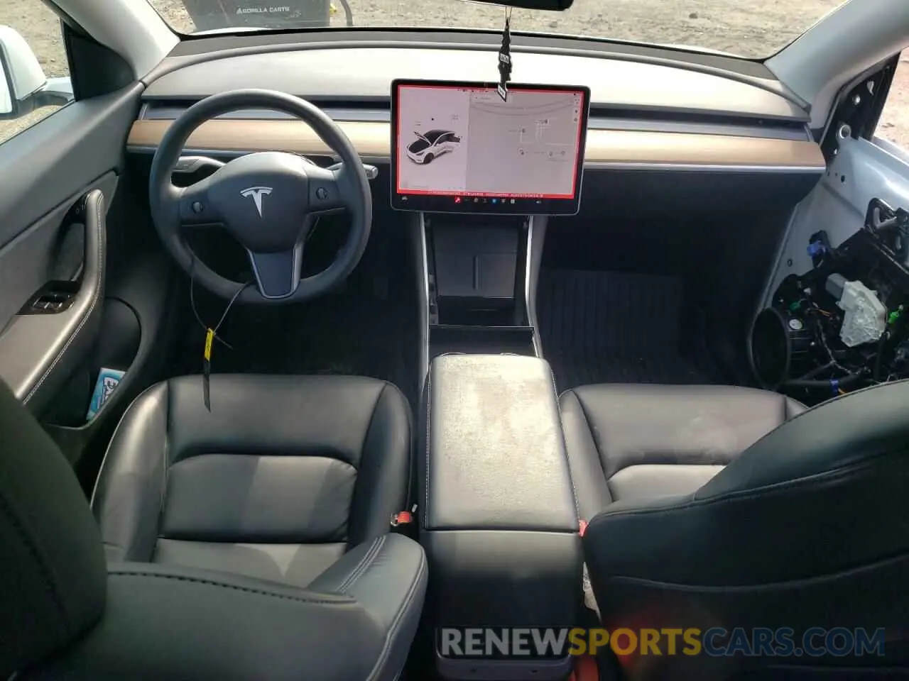 8 Photograph of a damaged car 5YJYGDEE6MF087033 TESLA MODEL Y 2021