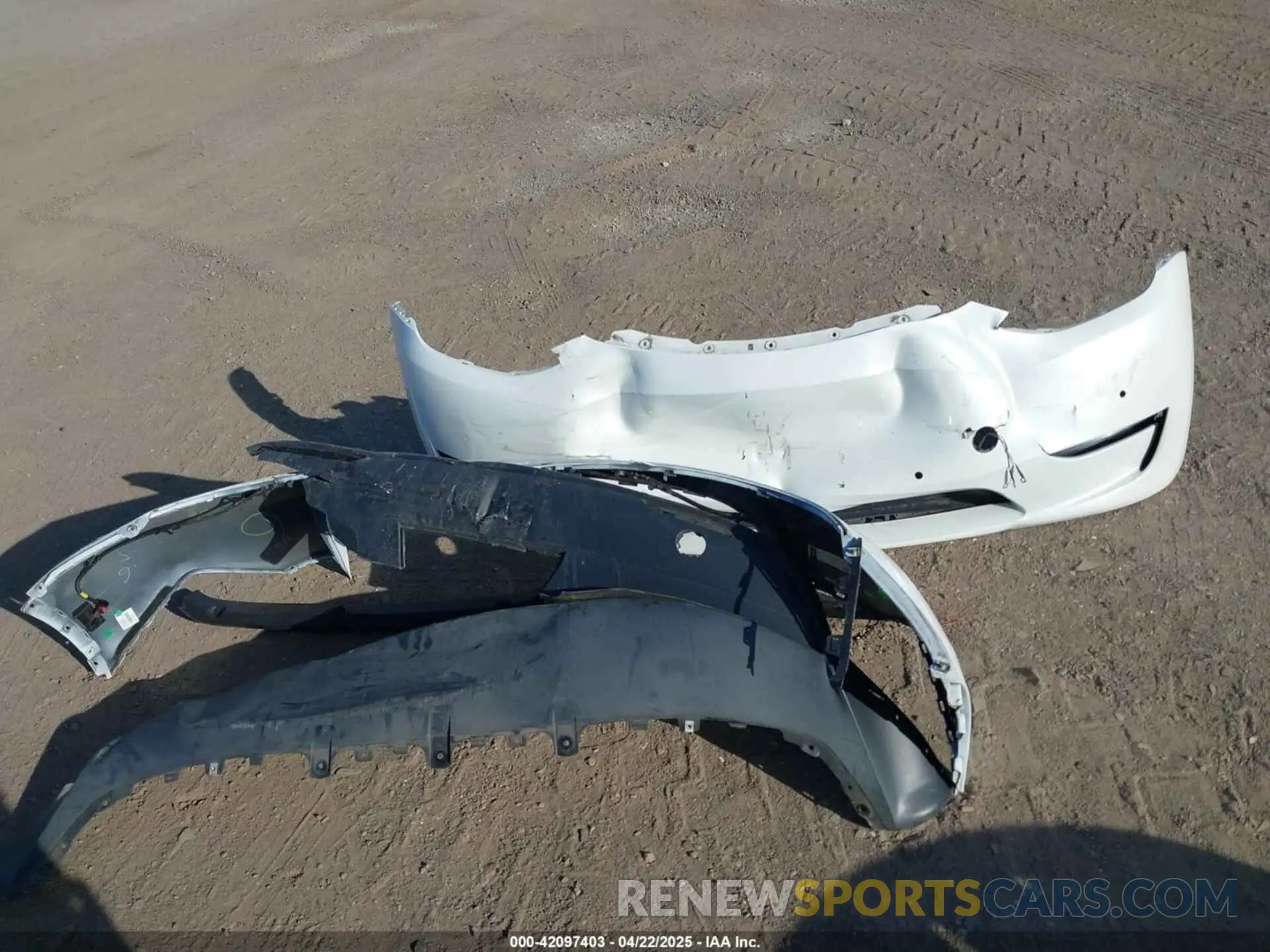 11 Photograph of a damaged car 5YJYGDEE6MF094788 TESLA MODEL Y 2021