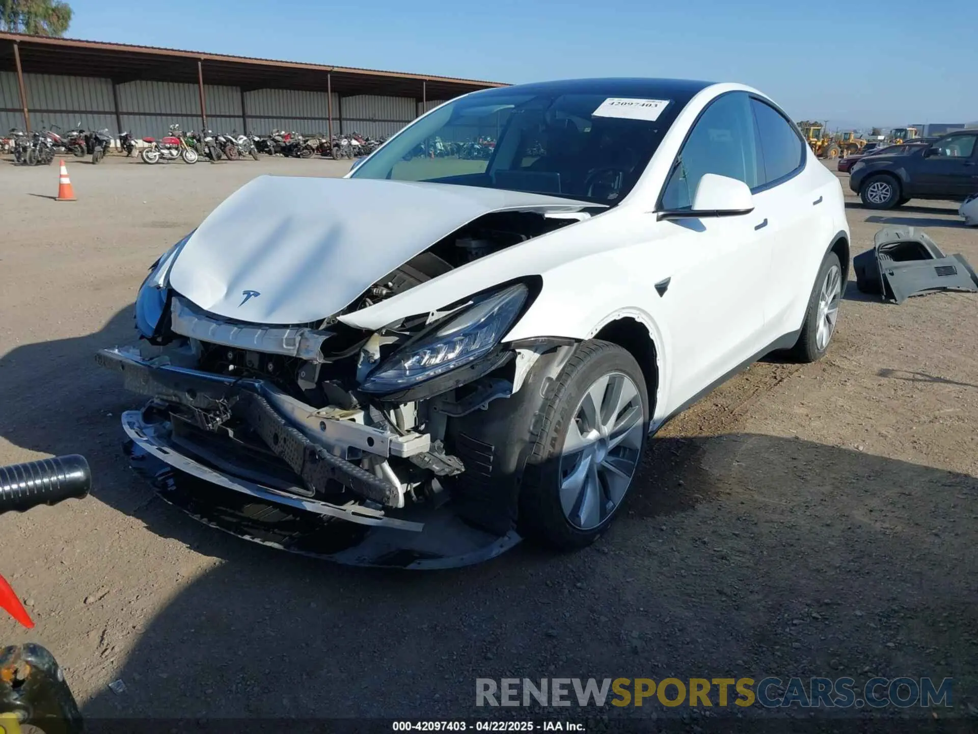 2 Photograph of a damaged car 5YJYGDEE6MF094788 TESLA MODEL Y 2021