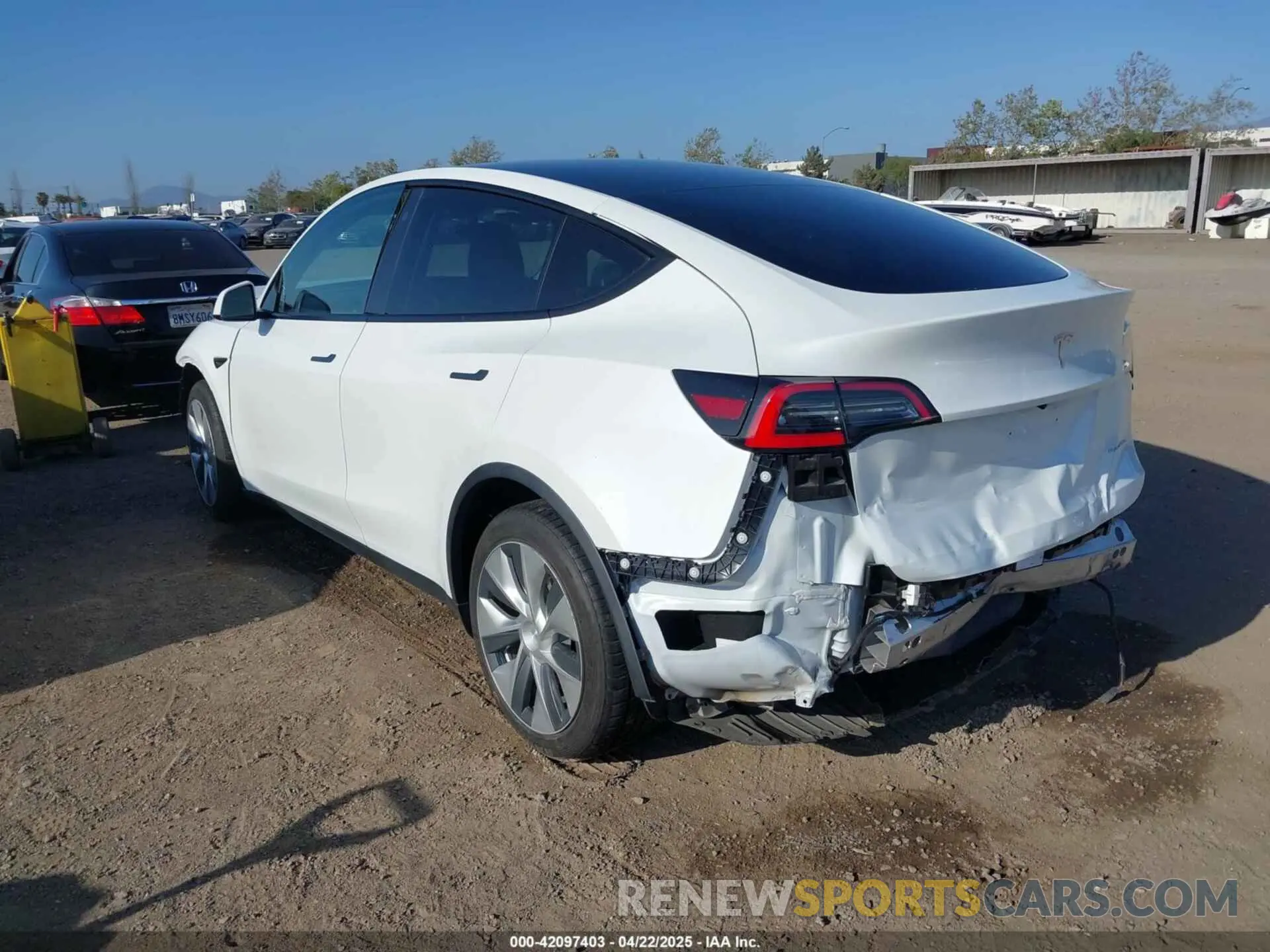 3 Photograph of a damaged car 5YJYGDEE6MF094788 TESLA MODEL Y 2021