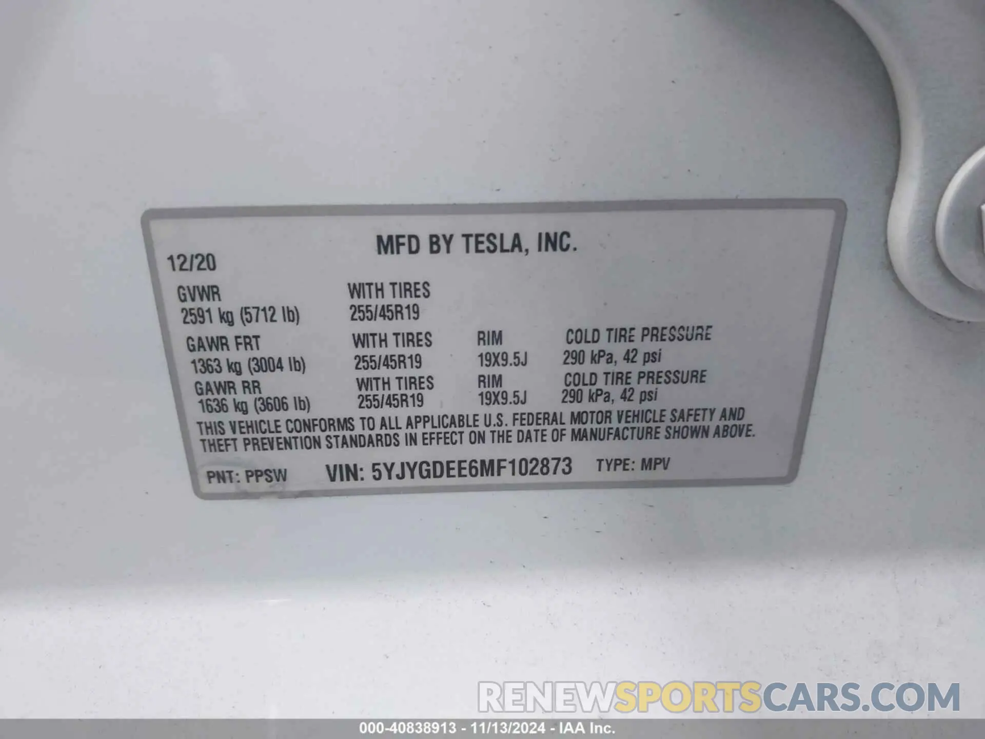 9 Photograph of a damaged car 5YJYGDEE6MF102873 TESLA MODEL Y 2021