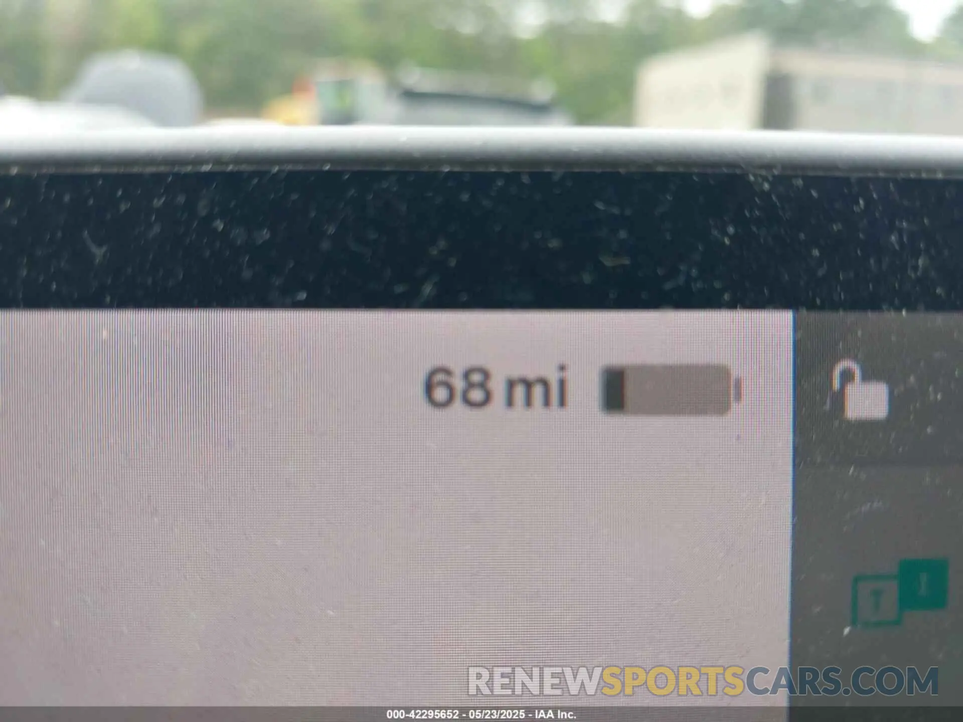 17 Photograph of a damaged car 5YJYGDEE6MF146341 TESLA MODEL Y 2021