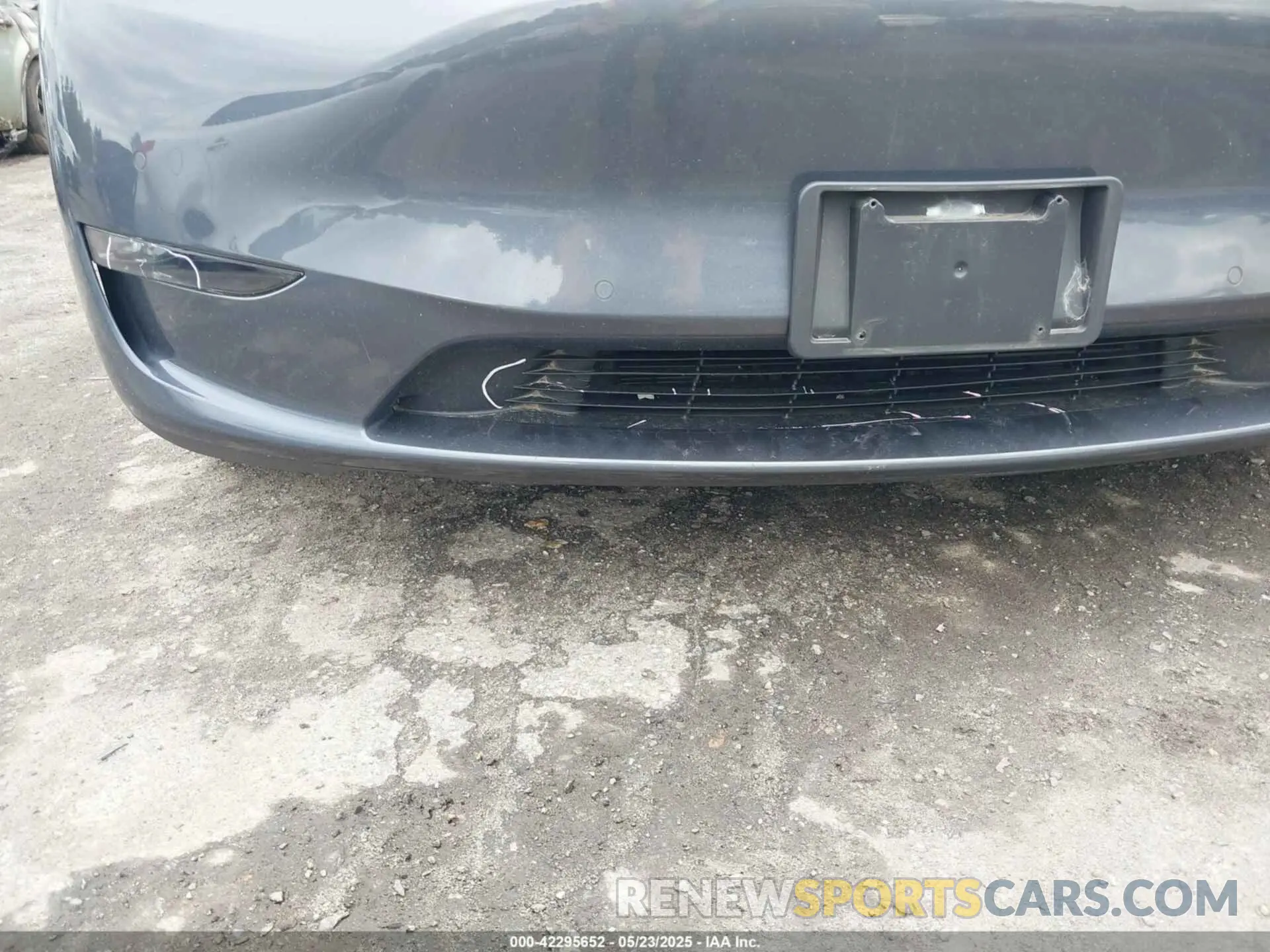 22 Photograph of a damaged car 5YJYGDEE6MF146341 TESLA MODEL Y 2021