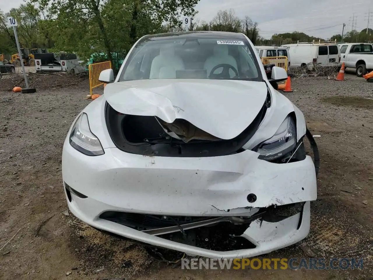 5 Photograph of a damaged car 5YJYGDEE6MF198150 TESLA MODEL Y 2021