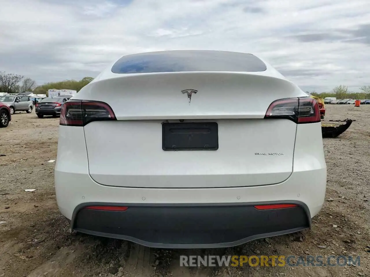 6 Photograph of a damaged car 5YJYGDEE6MF198150 TESLA MODEL Y 2021
