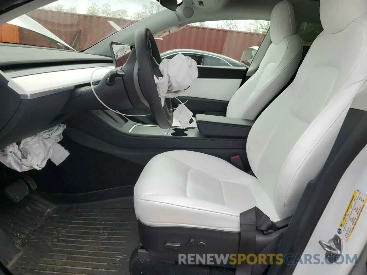7 Photograph of a damaged car 5YJYGDEE6MF198150 TESLA MODEL Y 2021