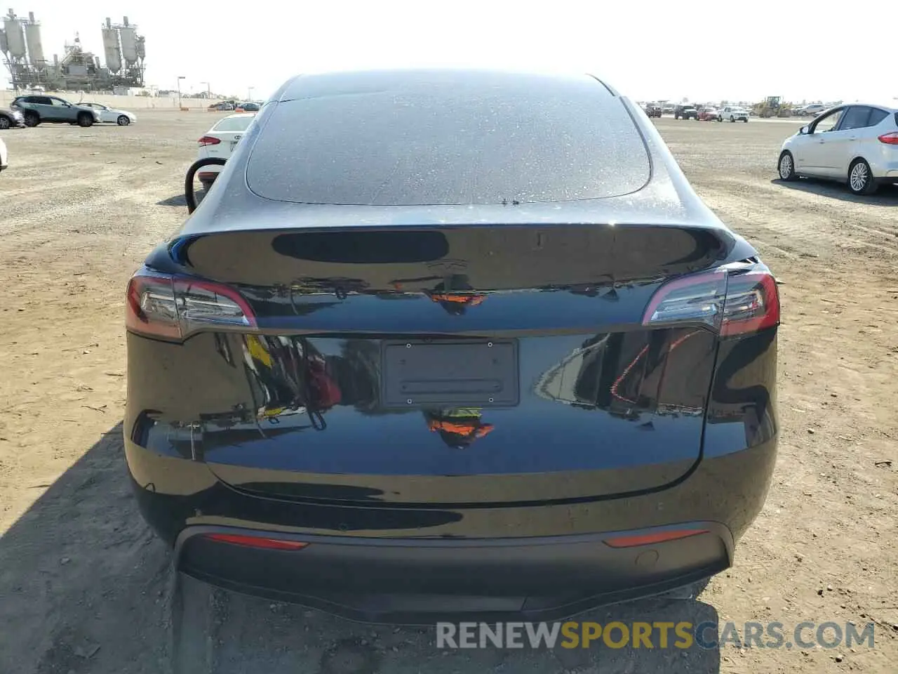 6 Photograph of a damaged car 5YJYGDEE6MF214752 TESLA MODEL Y 2021