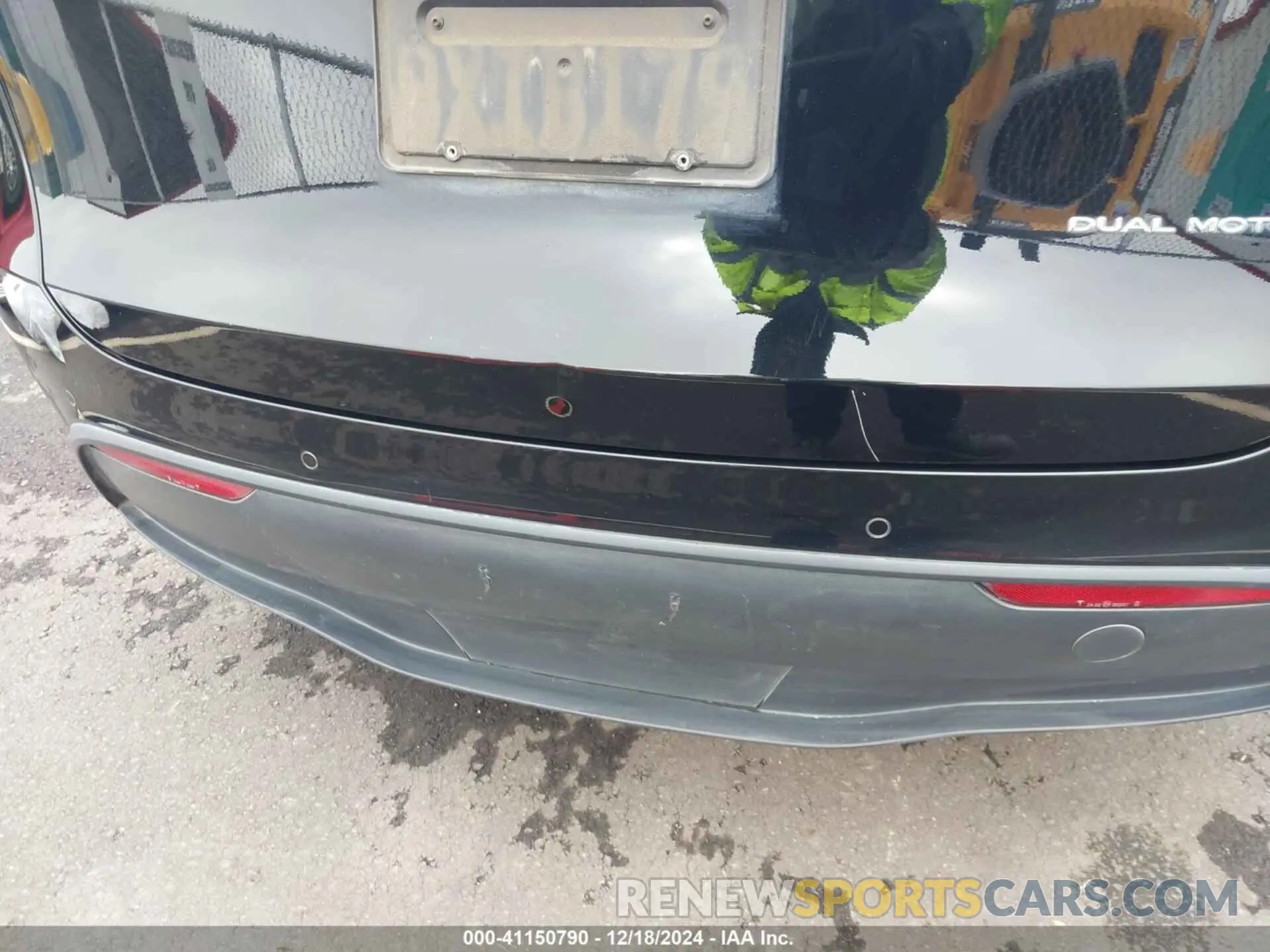 13 Photograph of a damaged car 5YJYGDEE6MF232152 TESLA MODEL Y 2021
