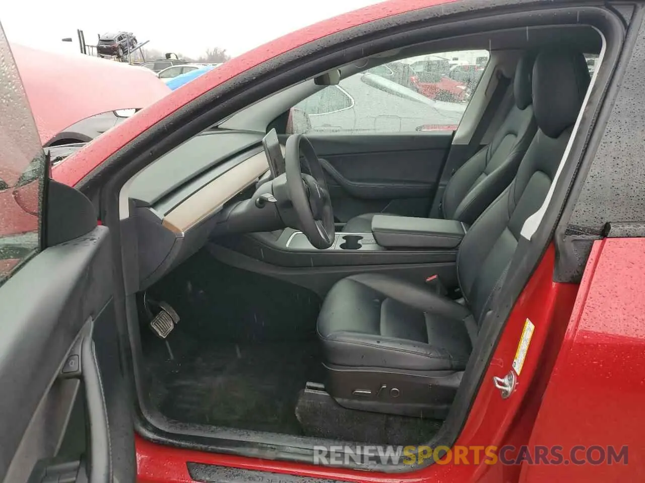 7 Photograph of a damaged car 5YJYGDEE6MF253325 TESLA MODEL Y 2021