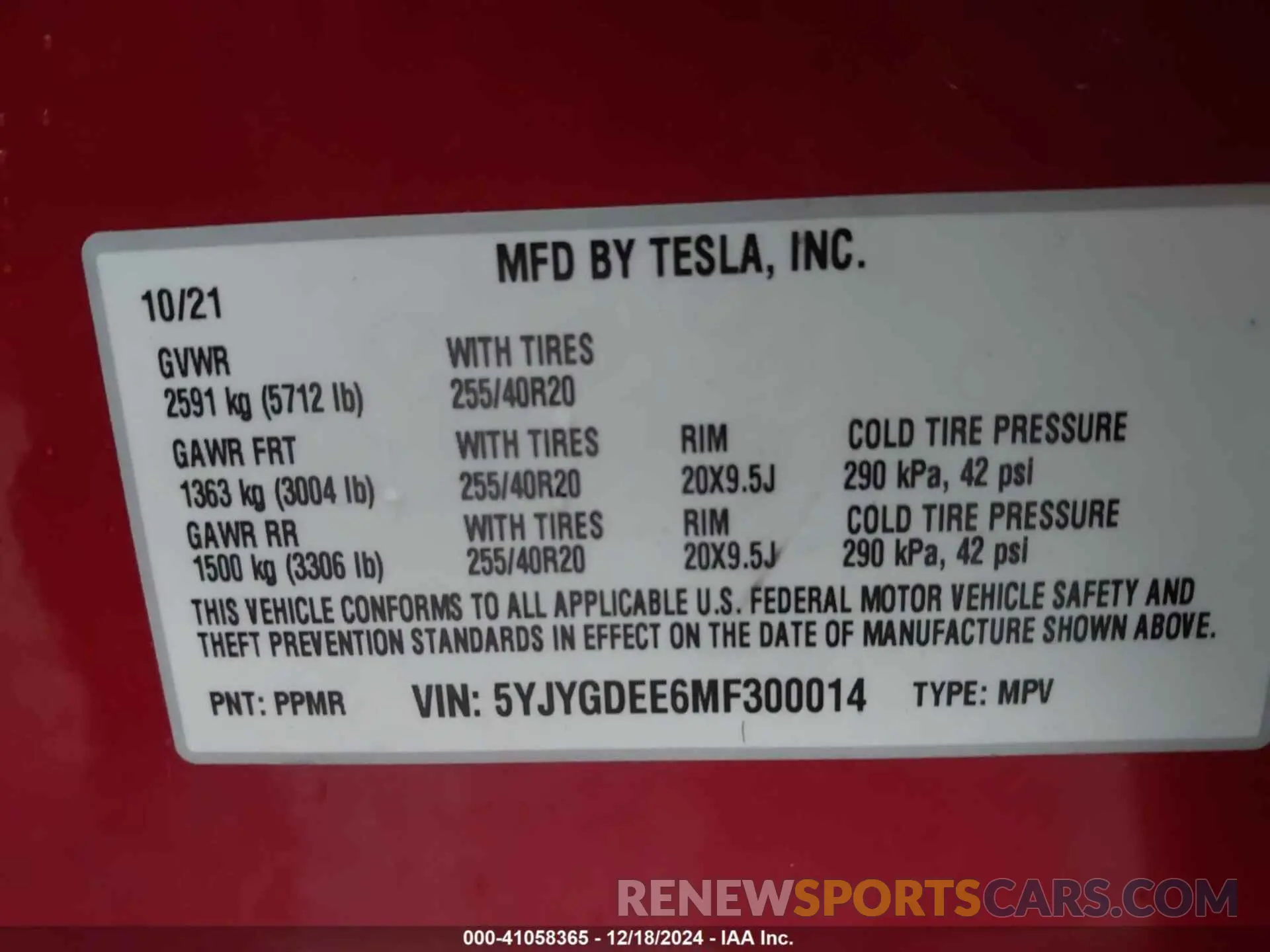 9 Photograph of a damaged car 5YJYGDEE6MF300014 TESLA MODEL Y 2021