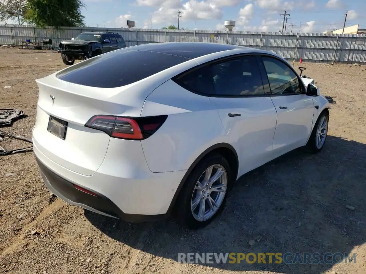 4 Фотография поврежденного автомобиля 5YJYGDEE7MF072332 TESLA MODEL Y 2021