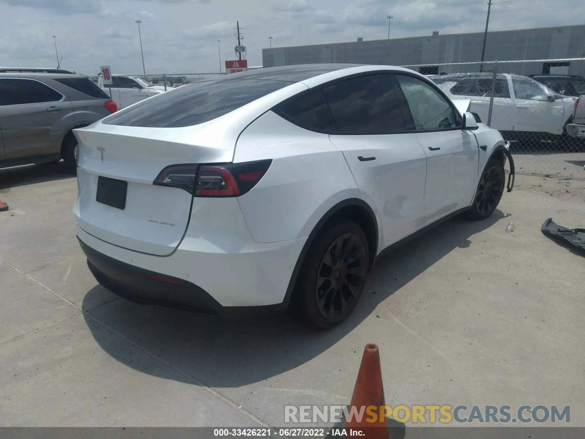 4 Фотография поврежденного автомобиля 5YJYGDEE7MF072394 TESLA MODEL Y 2021